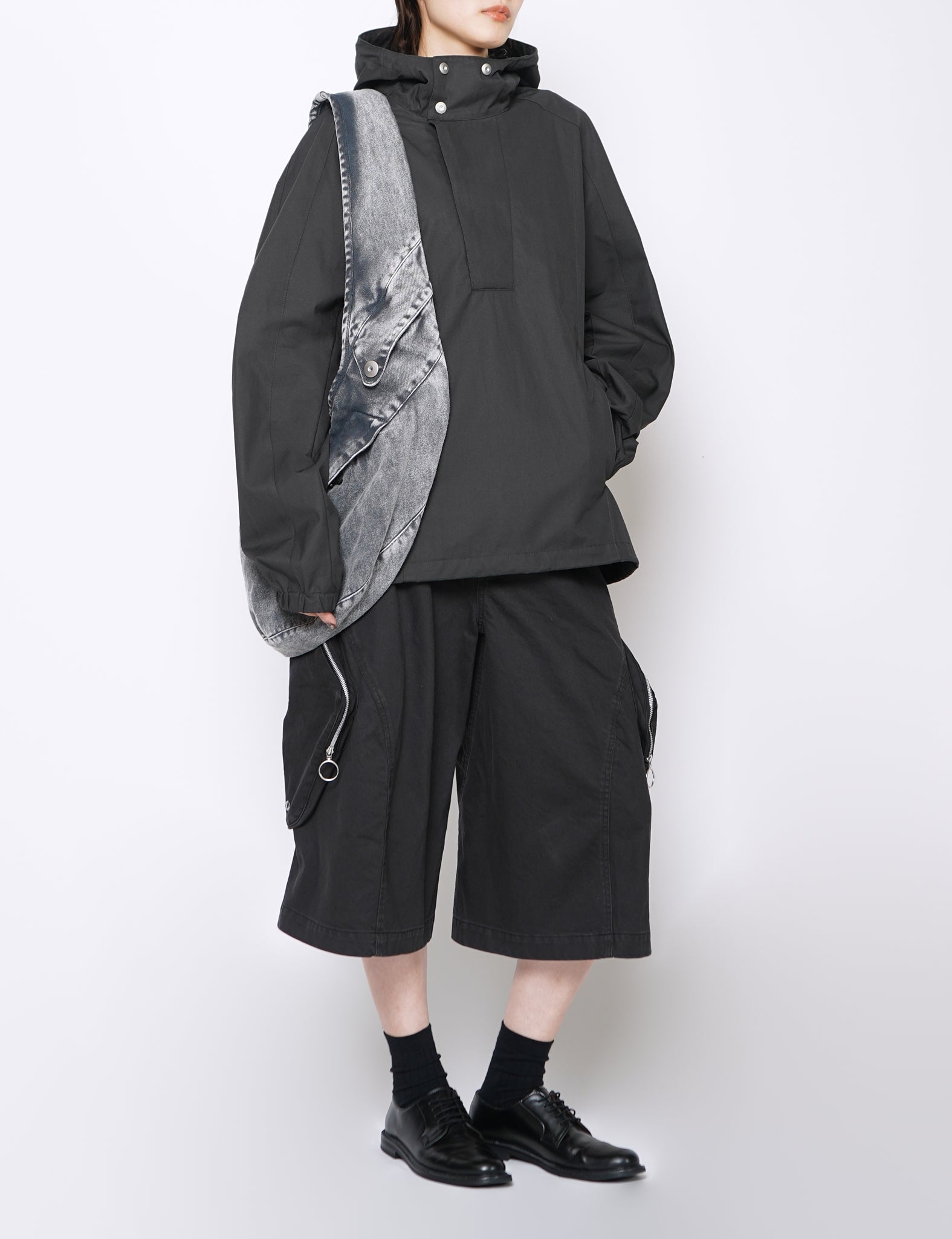CHARCOAL COTTON GABARDINE AIDOS PARKA