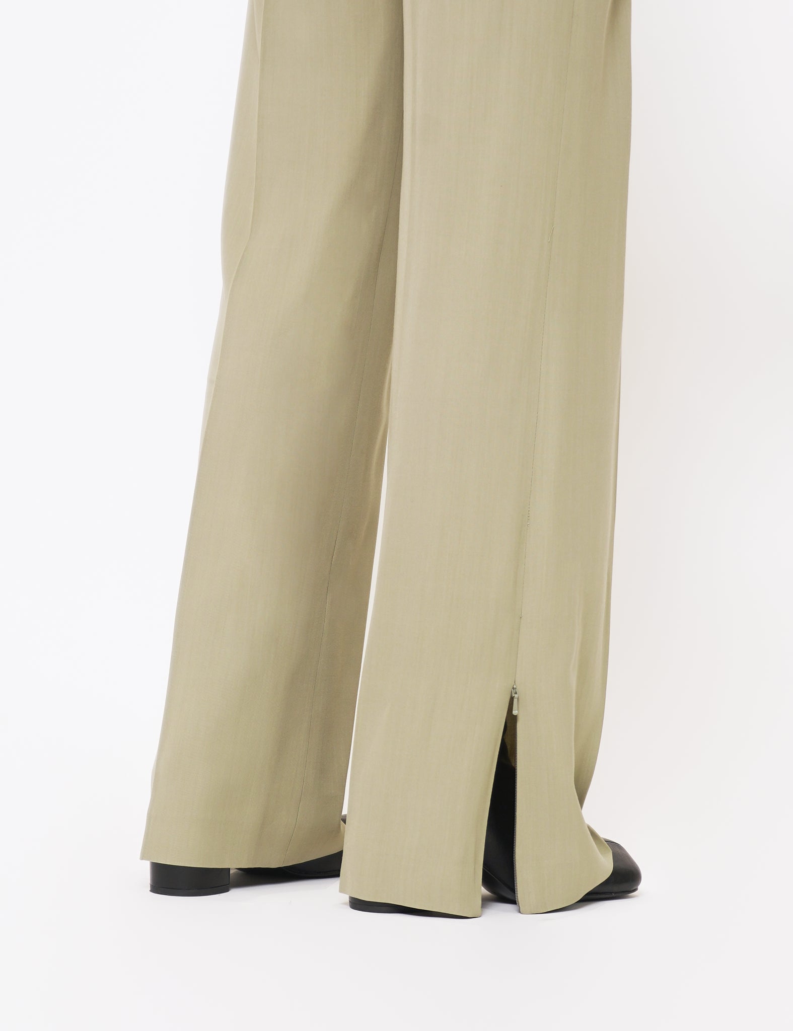 PEA RIE FLARED PANT WITH HEM SPLIT