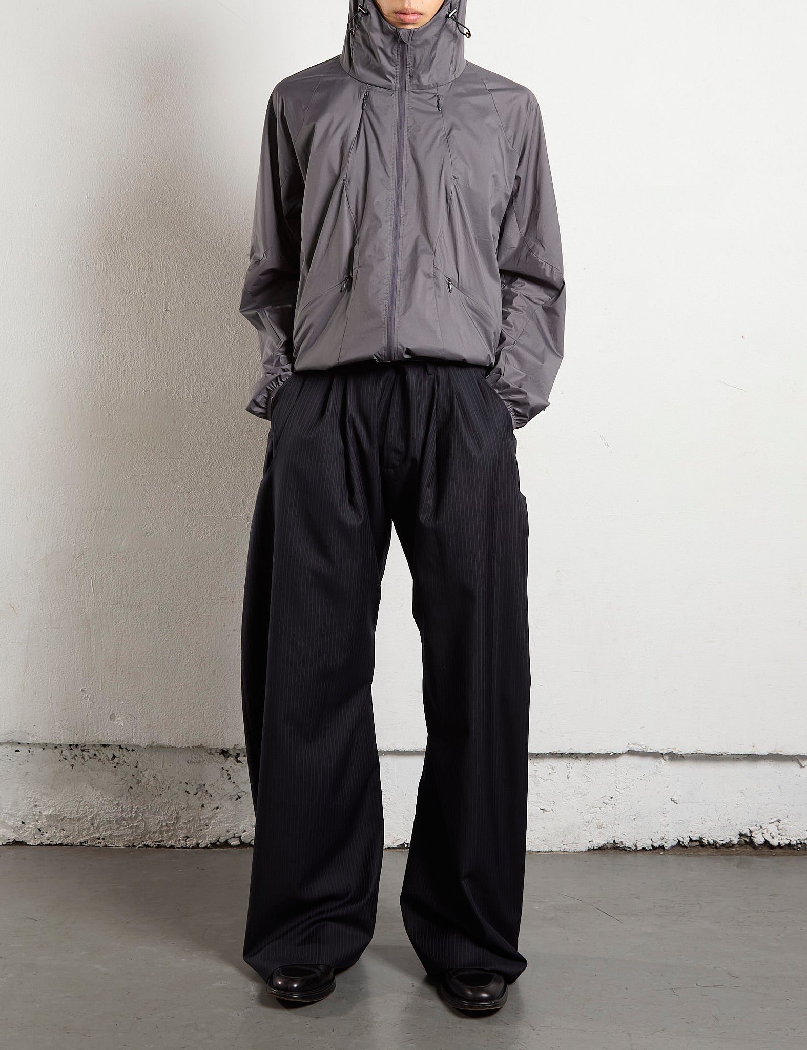 STEEL GREY PANELED LIGHT WEIGHT HOODED JACKET
