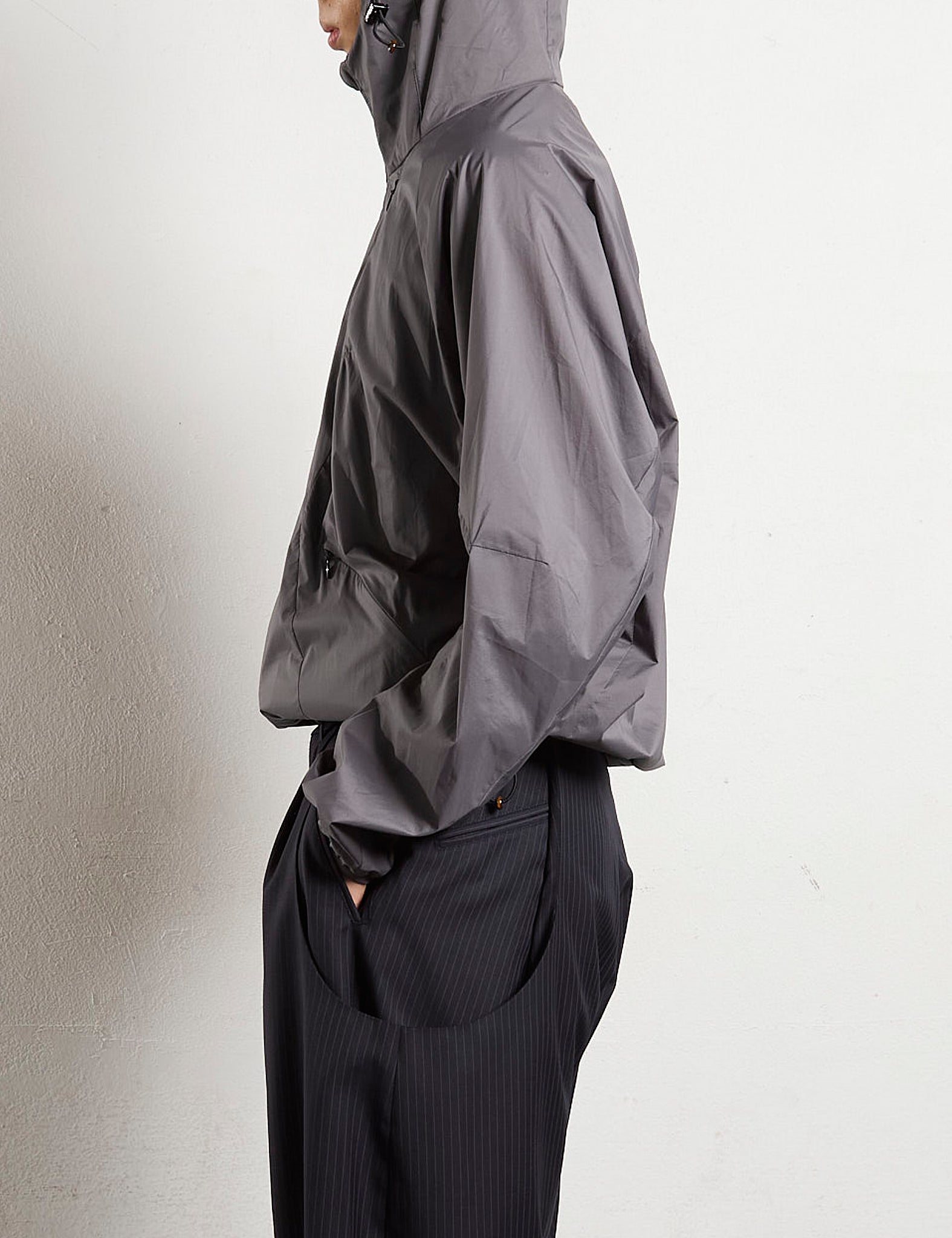 STEEL GREY PANELED LIGHT WEIGHT HOODED JACKET