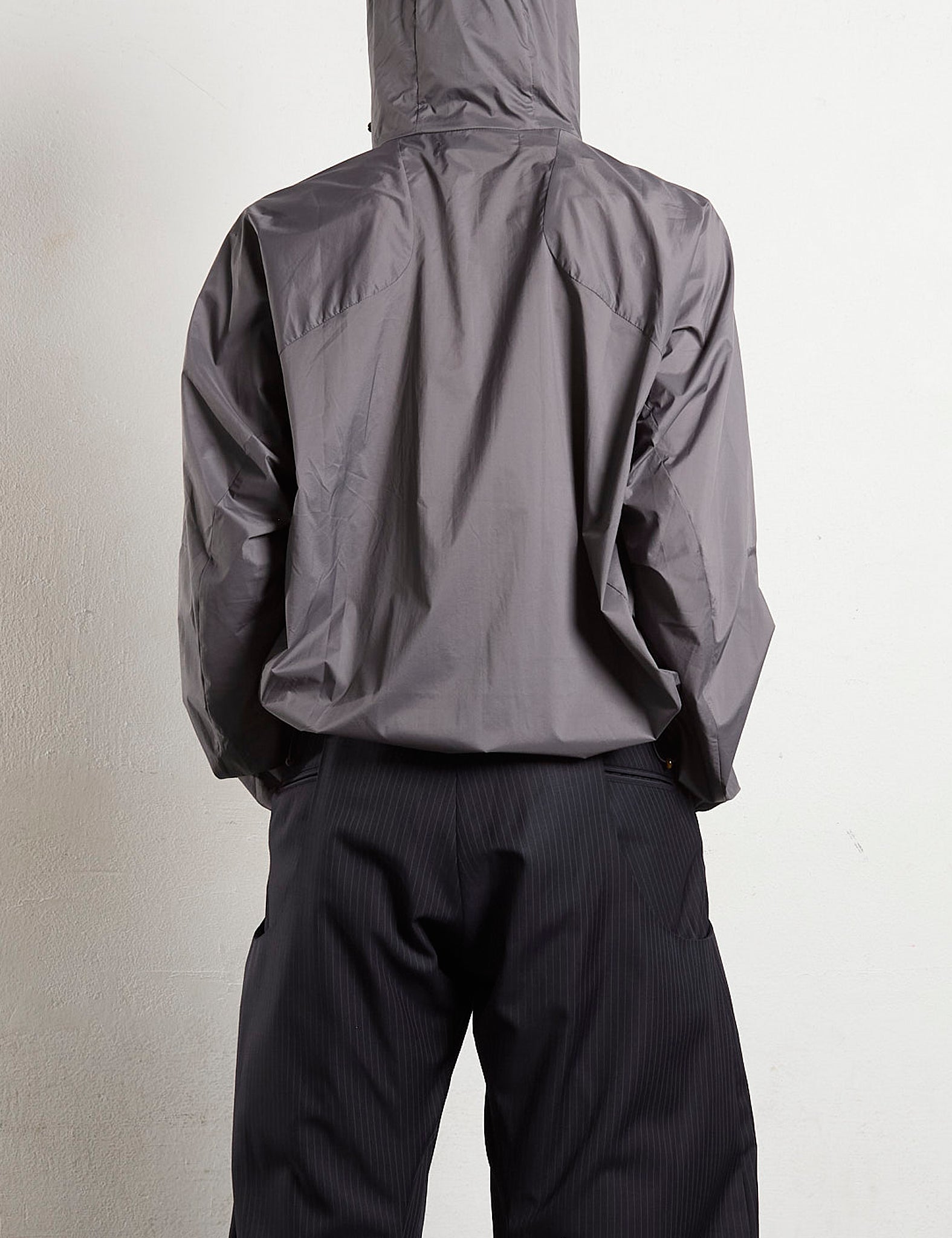 STEEL GREY PANELED LIGHT WEIGHT HOODED JACKET