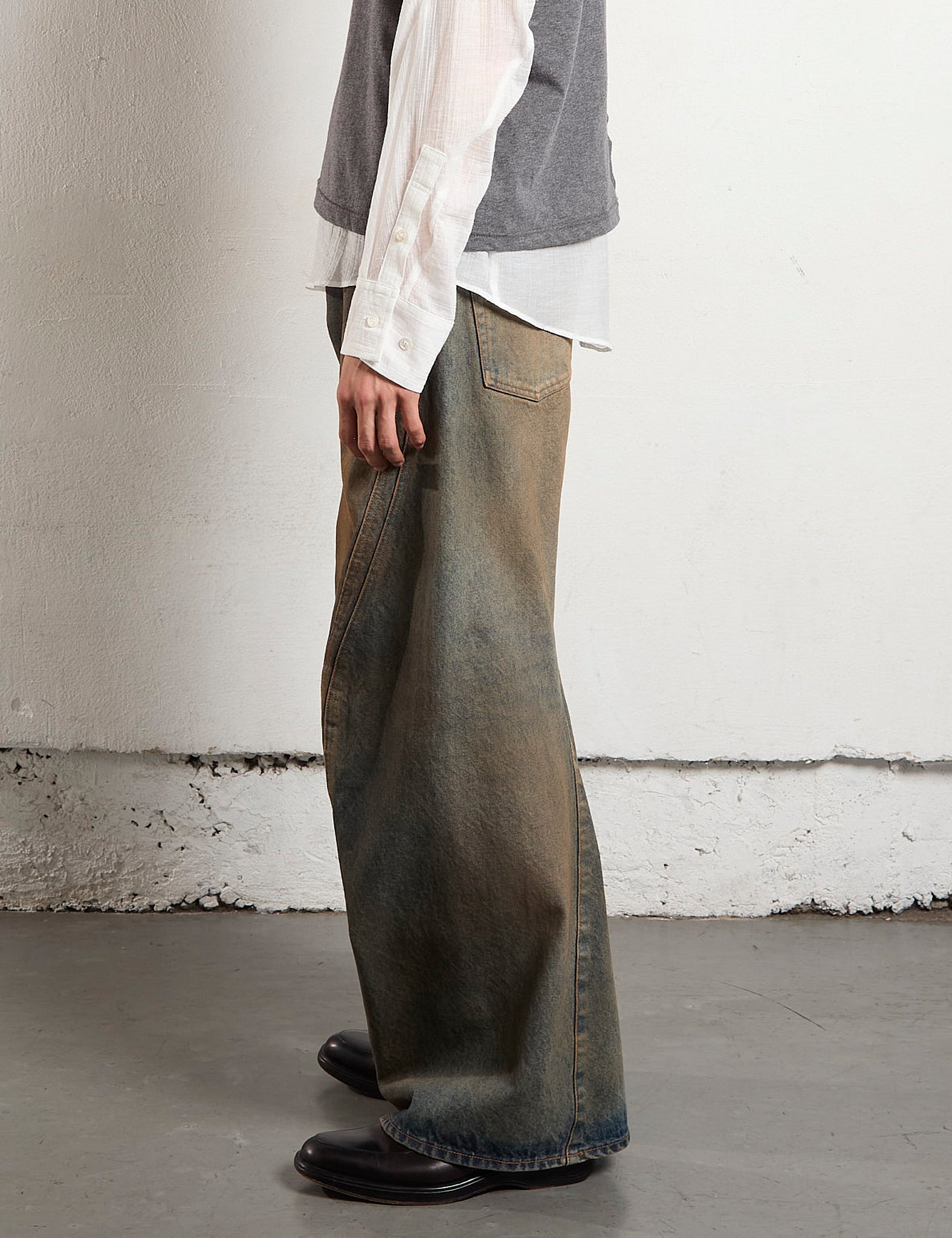 MUD FADED INDIGO 3D TWISTED WIDE LEG JEANS