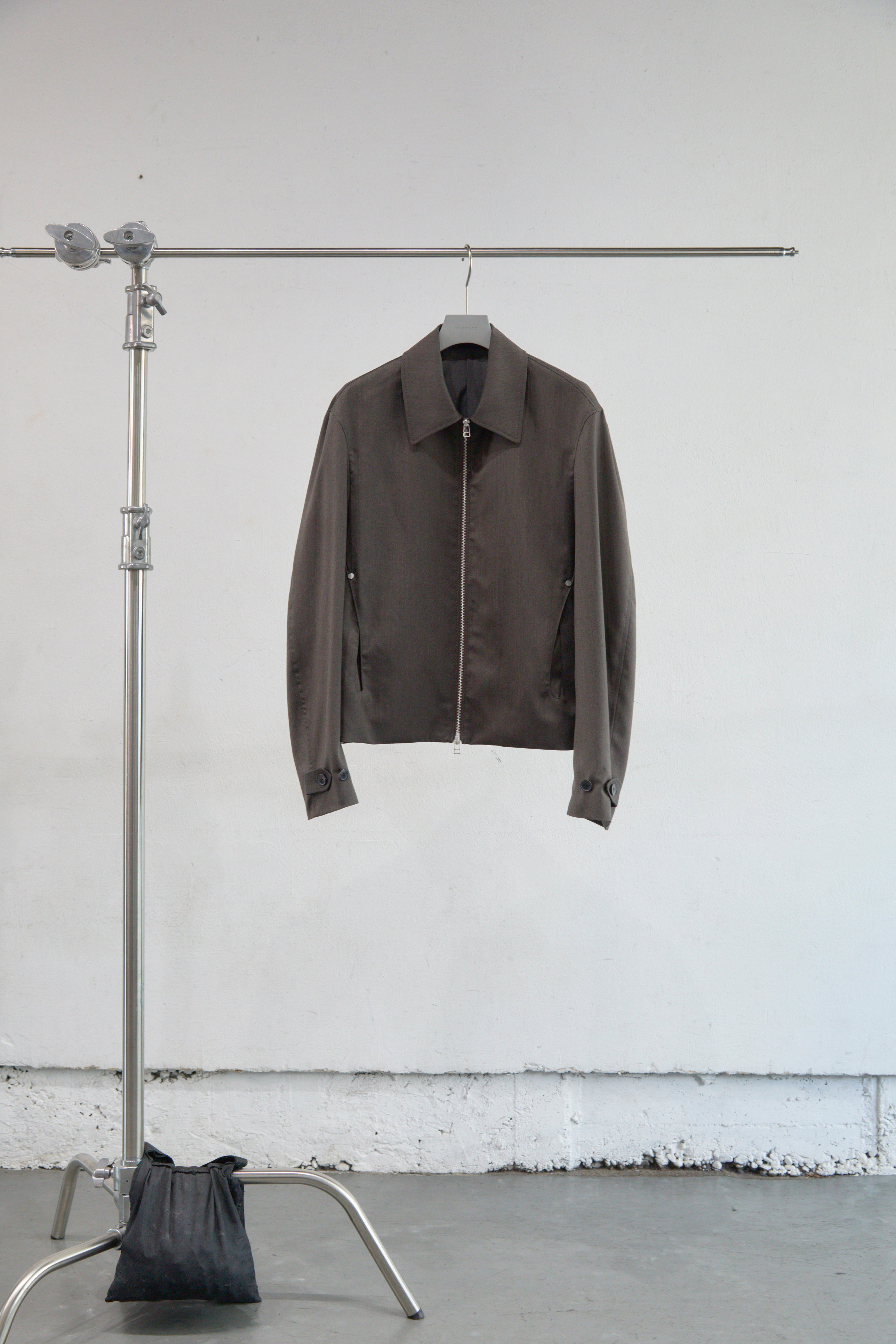 BROWN SHORT ZIP UP JACKET