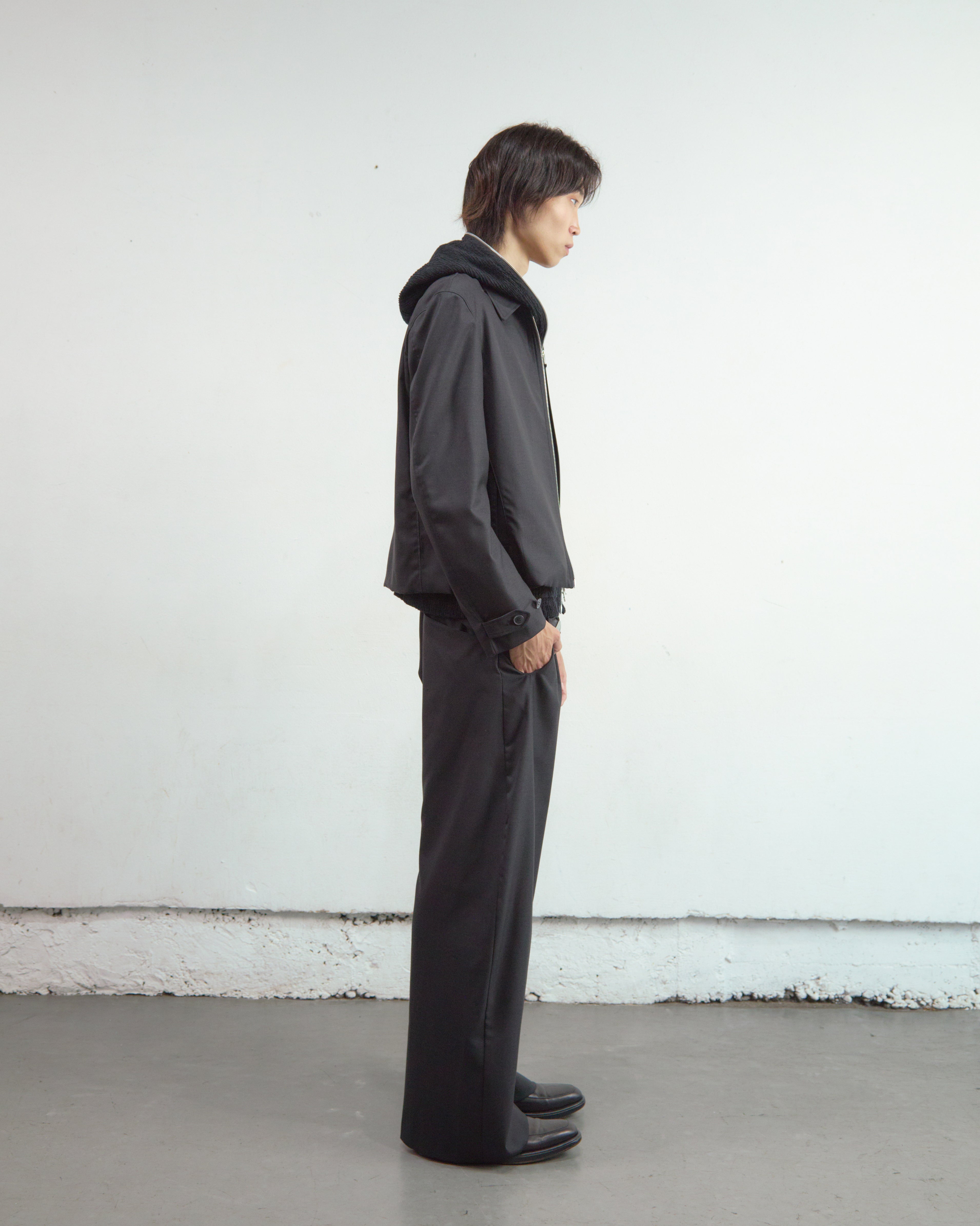 BLACK 2TUCKED CURVED LEG TROUSERS