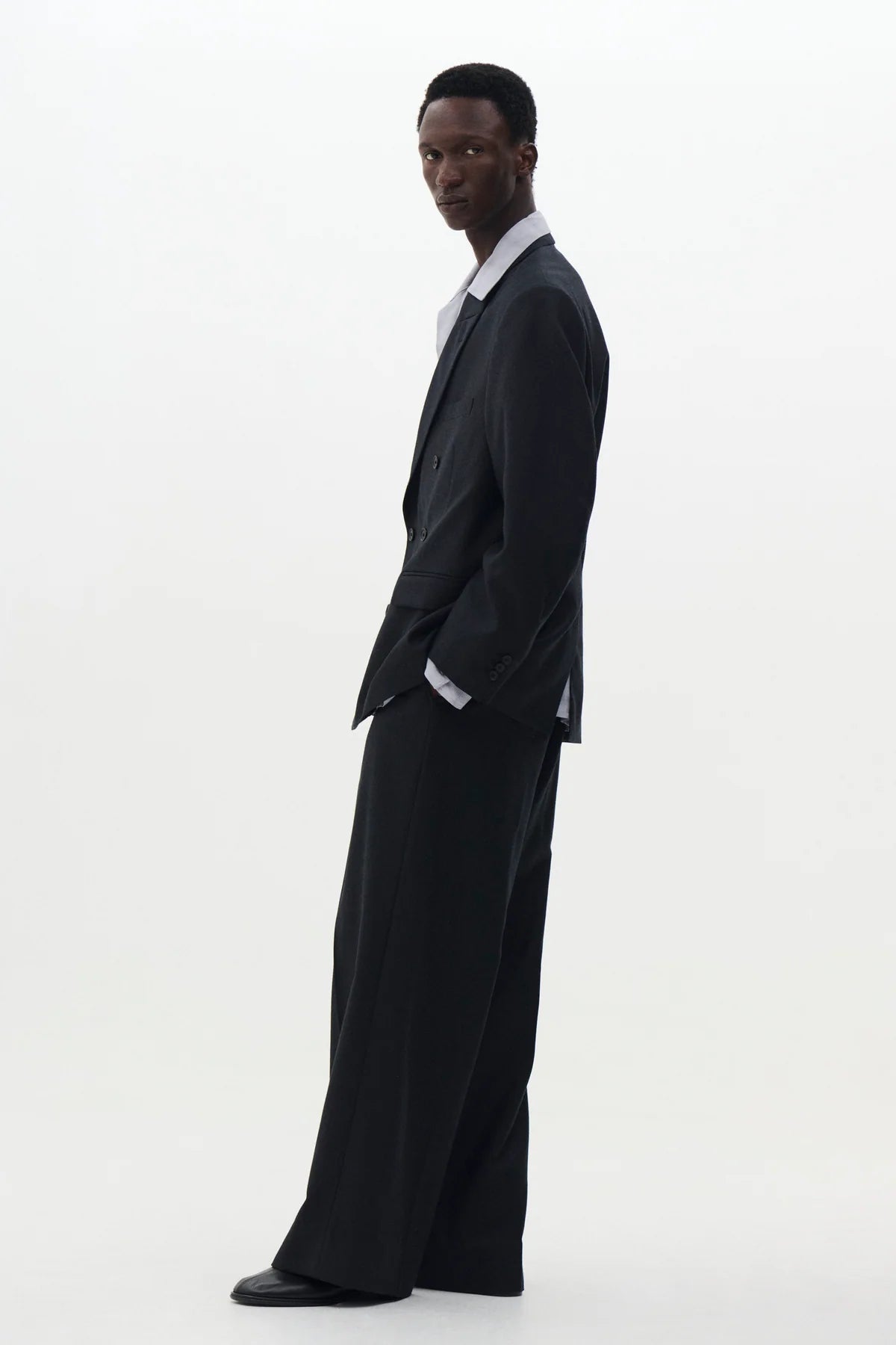 CARBON WOOL SERGE 3PLEATED WIDE-LEG TROUSERS
