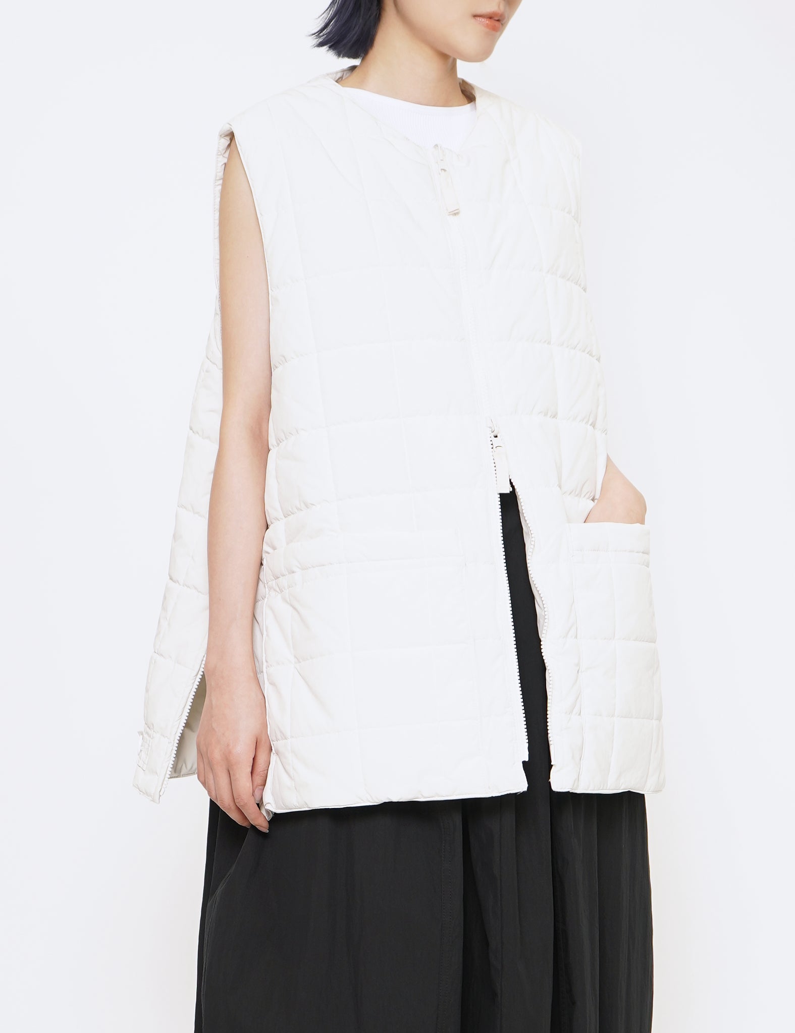 REVERSIBLE FOG WHITE QUILTING PADDED VEST