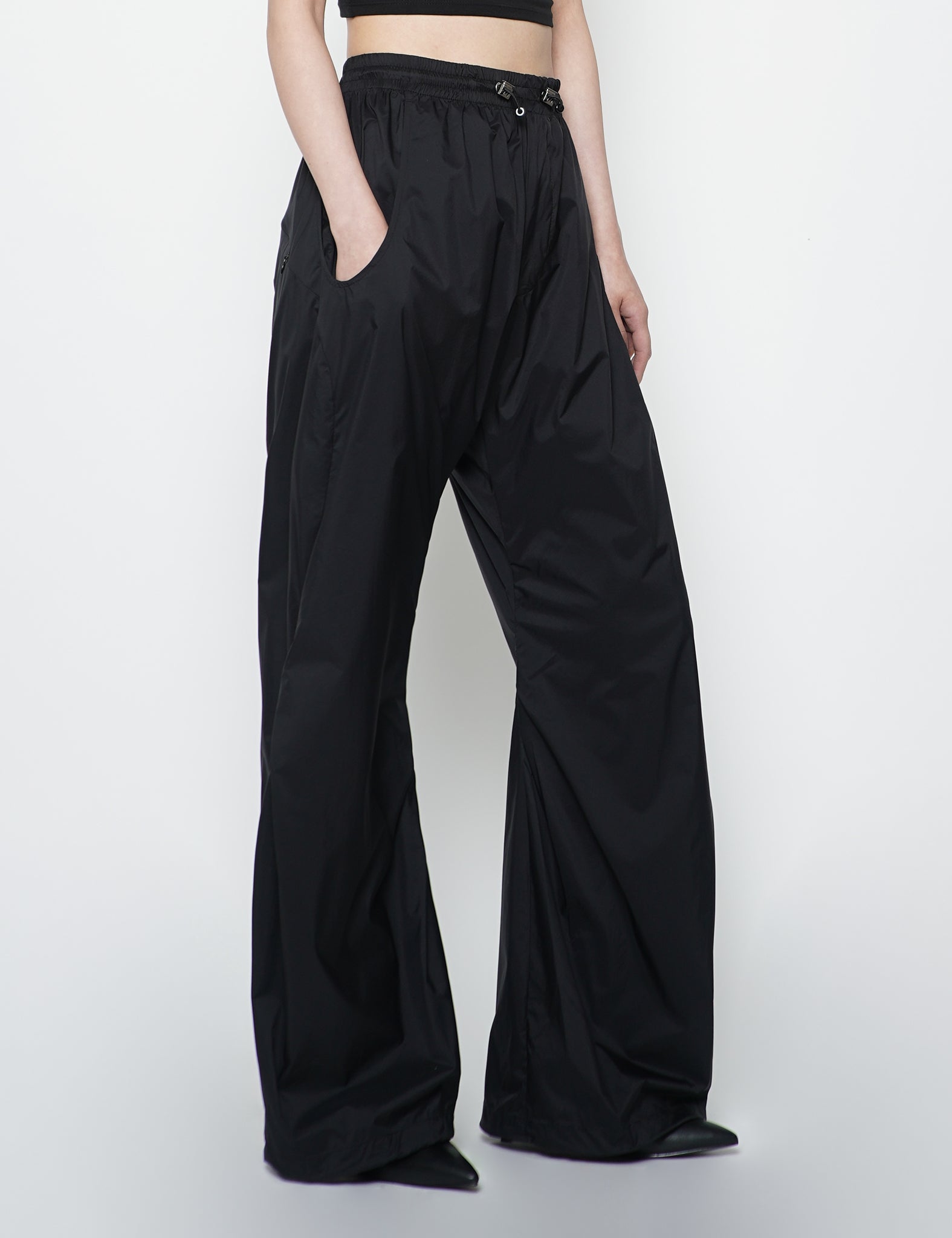 BLACK PANELED LIGHT WEIGHT TRACK PANTS