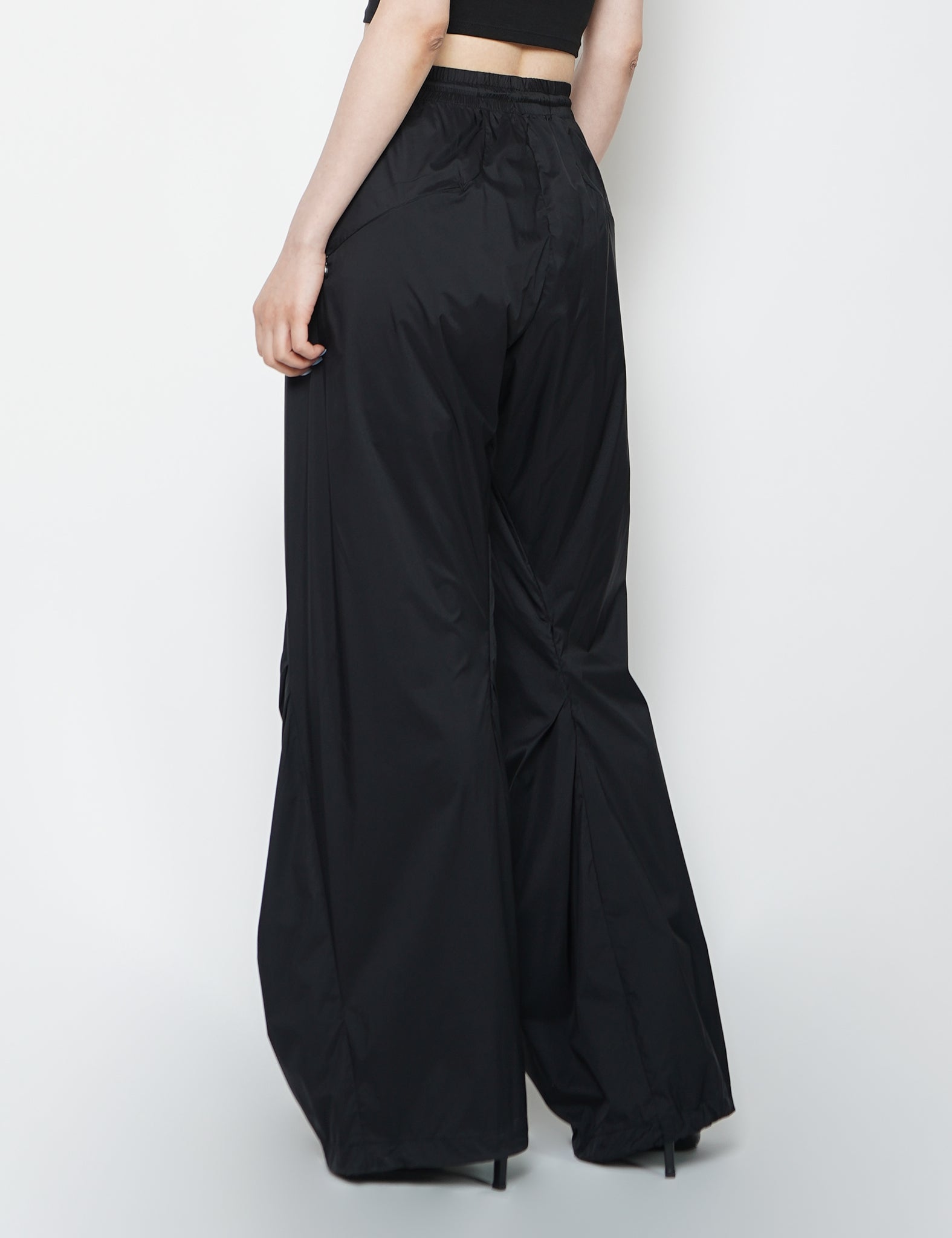 BLACK PANELED LIGHT WEIGHT TRACK PANTS