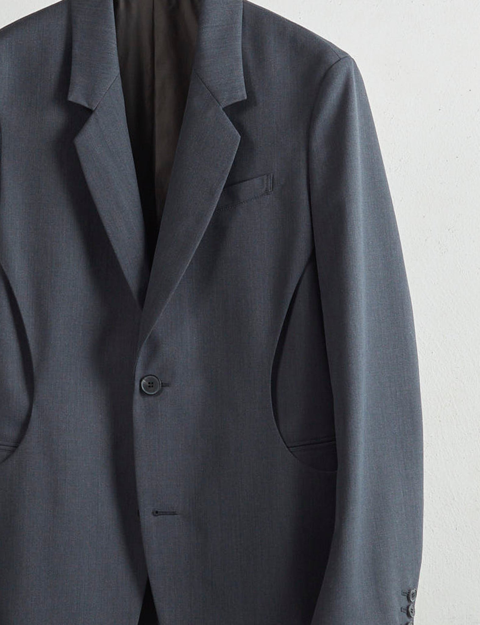 CHARCOAL PANELLED SINGLE-BREASTED BLAZER