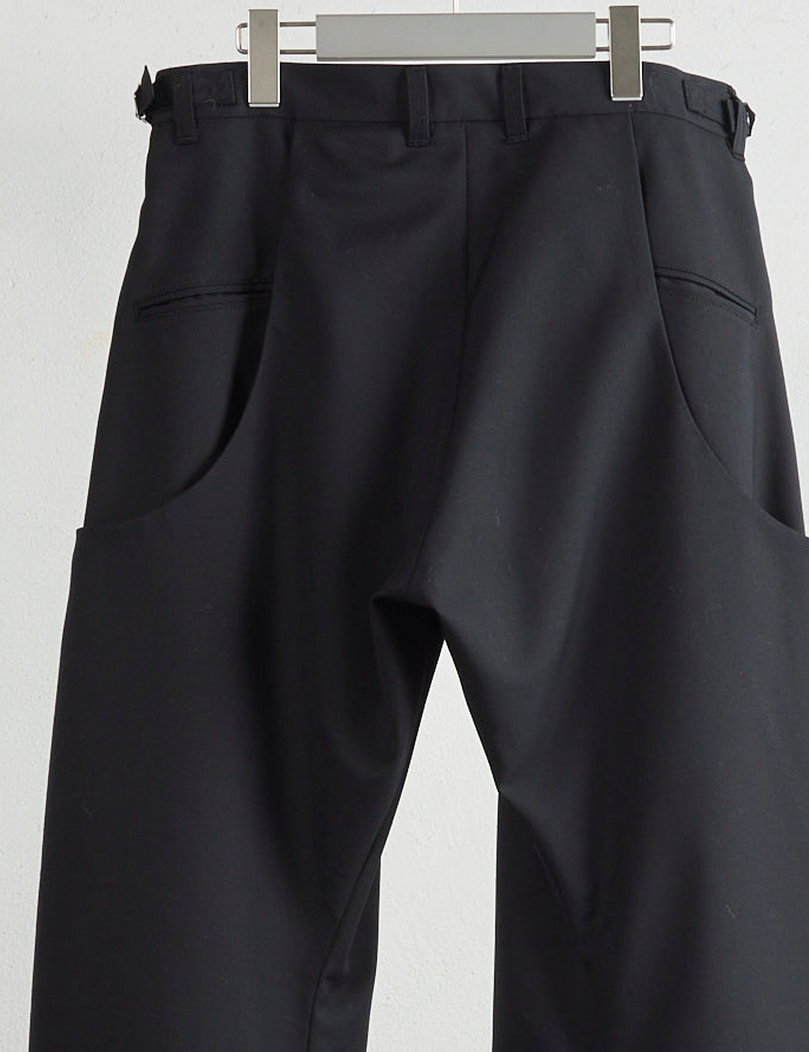 BLACK 2TUCK CURVED LEG TROUSERS