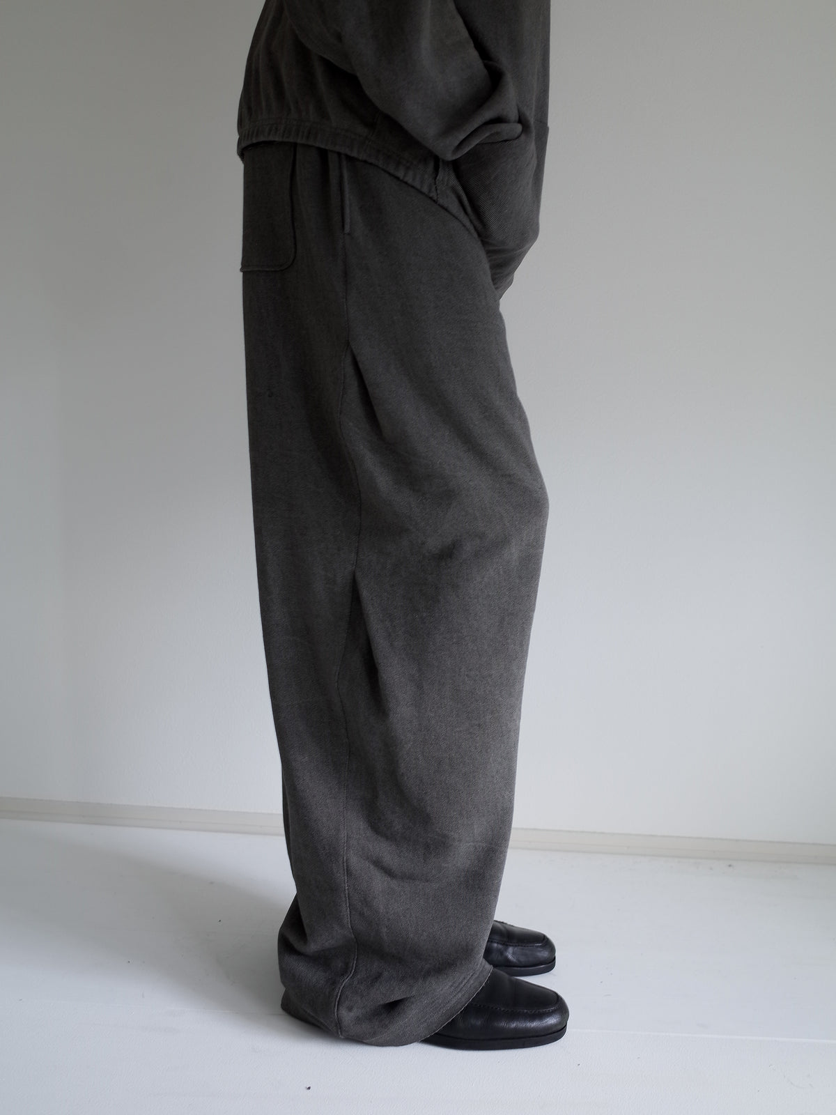 GRAY PERFECT SWEAT PANTS