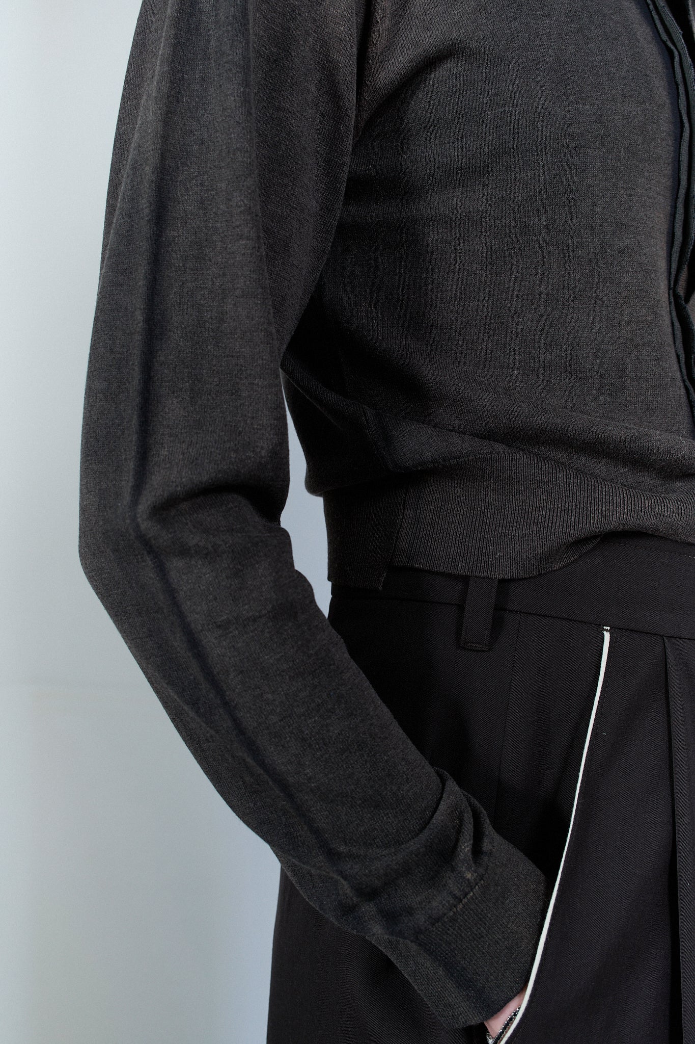 FADE OUT BLACK 70S CARDIGAN