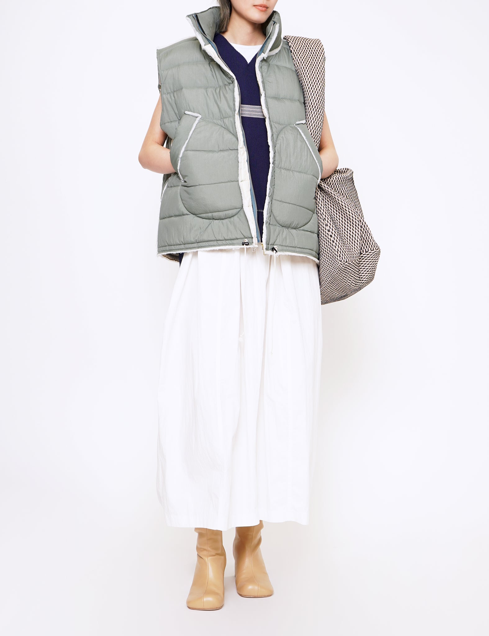 GREEN REVERSIBLE BODY WARMER