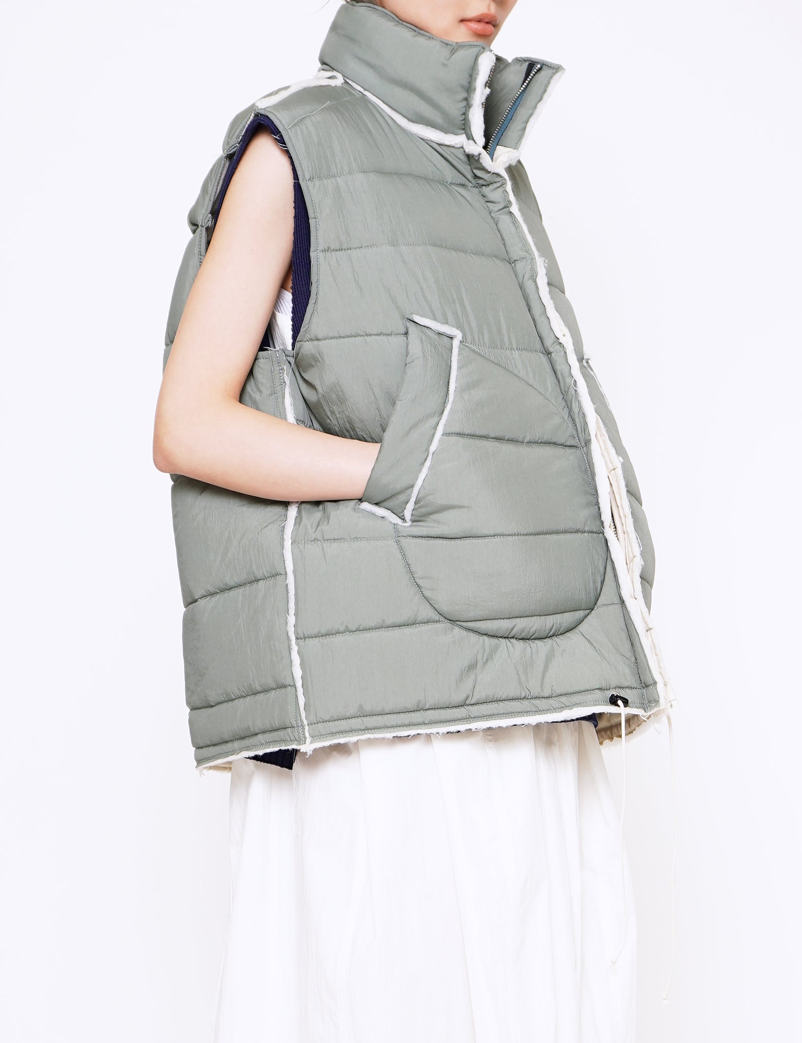 GREEN REVERSIBLE BODY WARMER