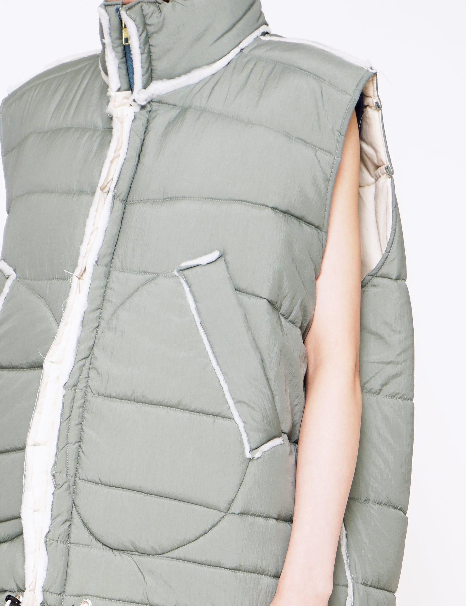 GREEN REVERSIBLE BODY WARMER