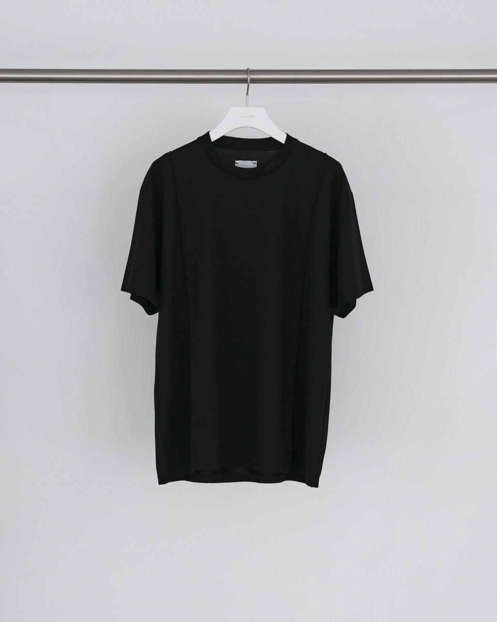 GRAPH LAYER EXCLUSIVE BLACK OVERSIZED PINTUCK TEE