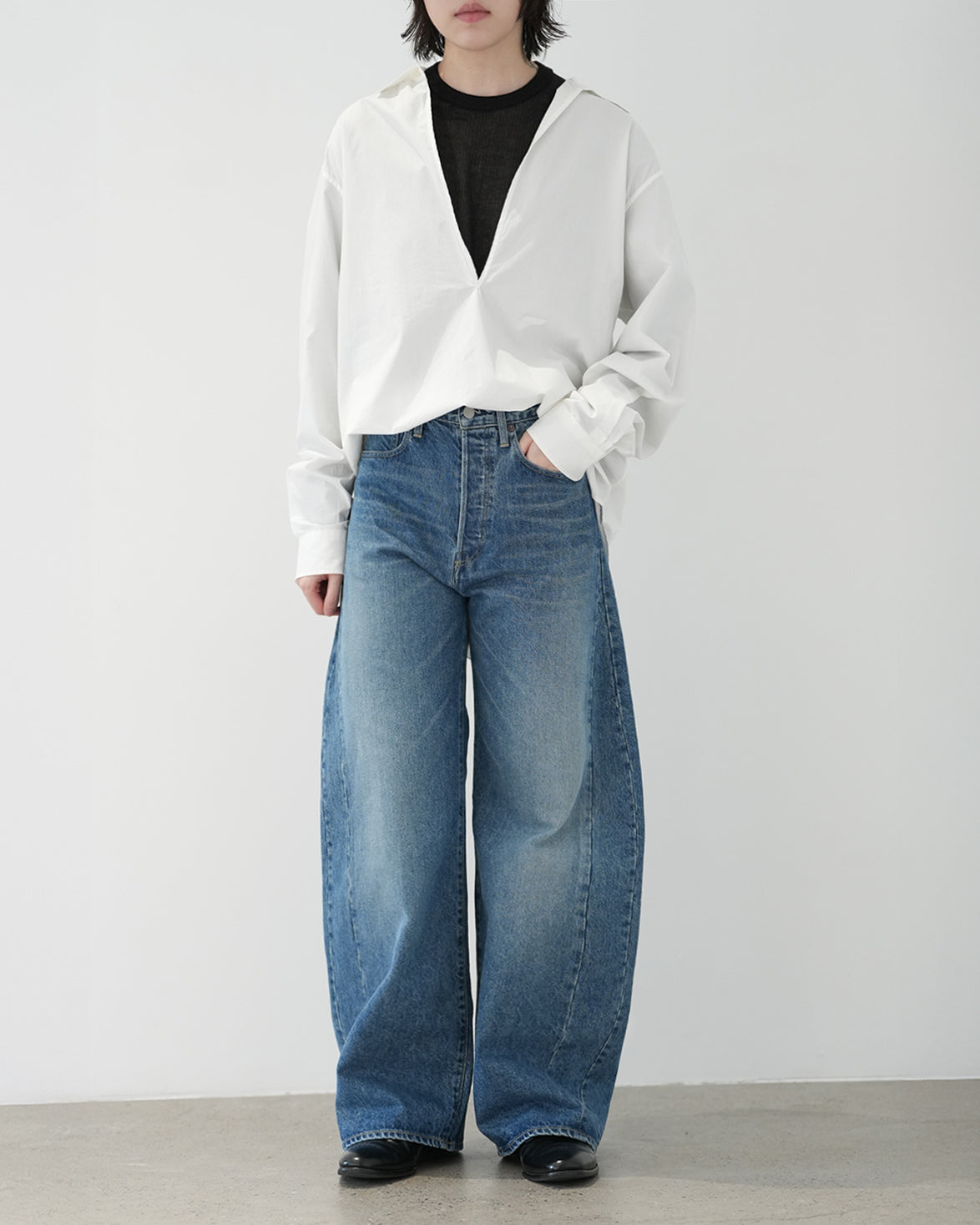 INDIGO DEFORMATION WIDE DENIM PANTS