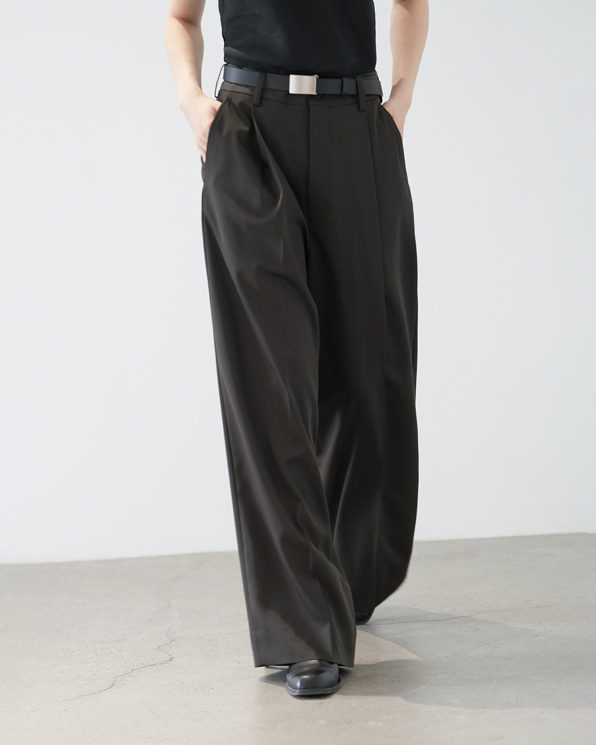 GREY KHAKI EXTRA WIDE TROUSERS