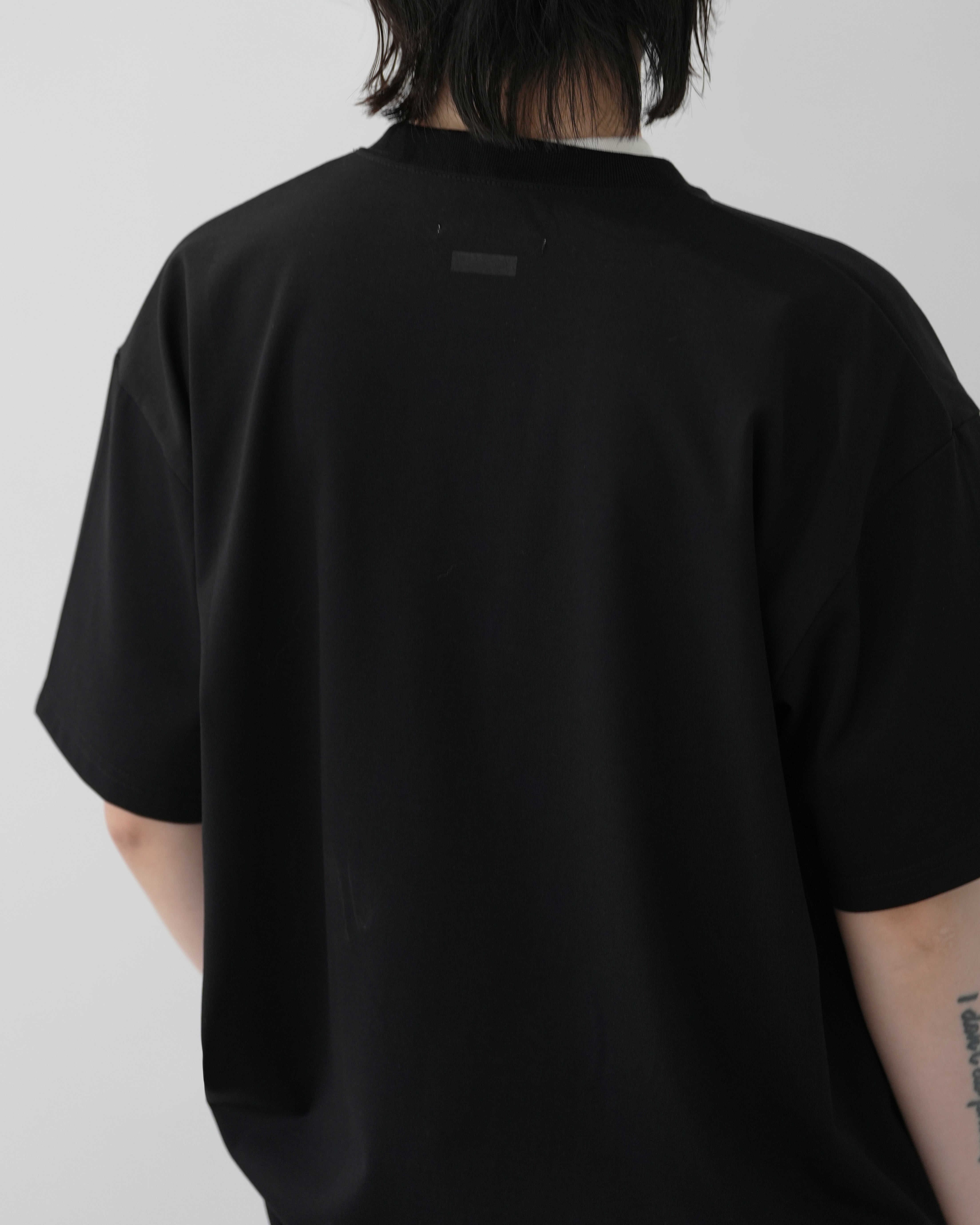 BLACK SUPIMA COTTON OVERSIZED POCKET TEE