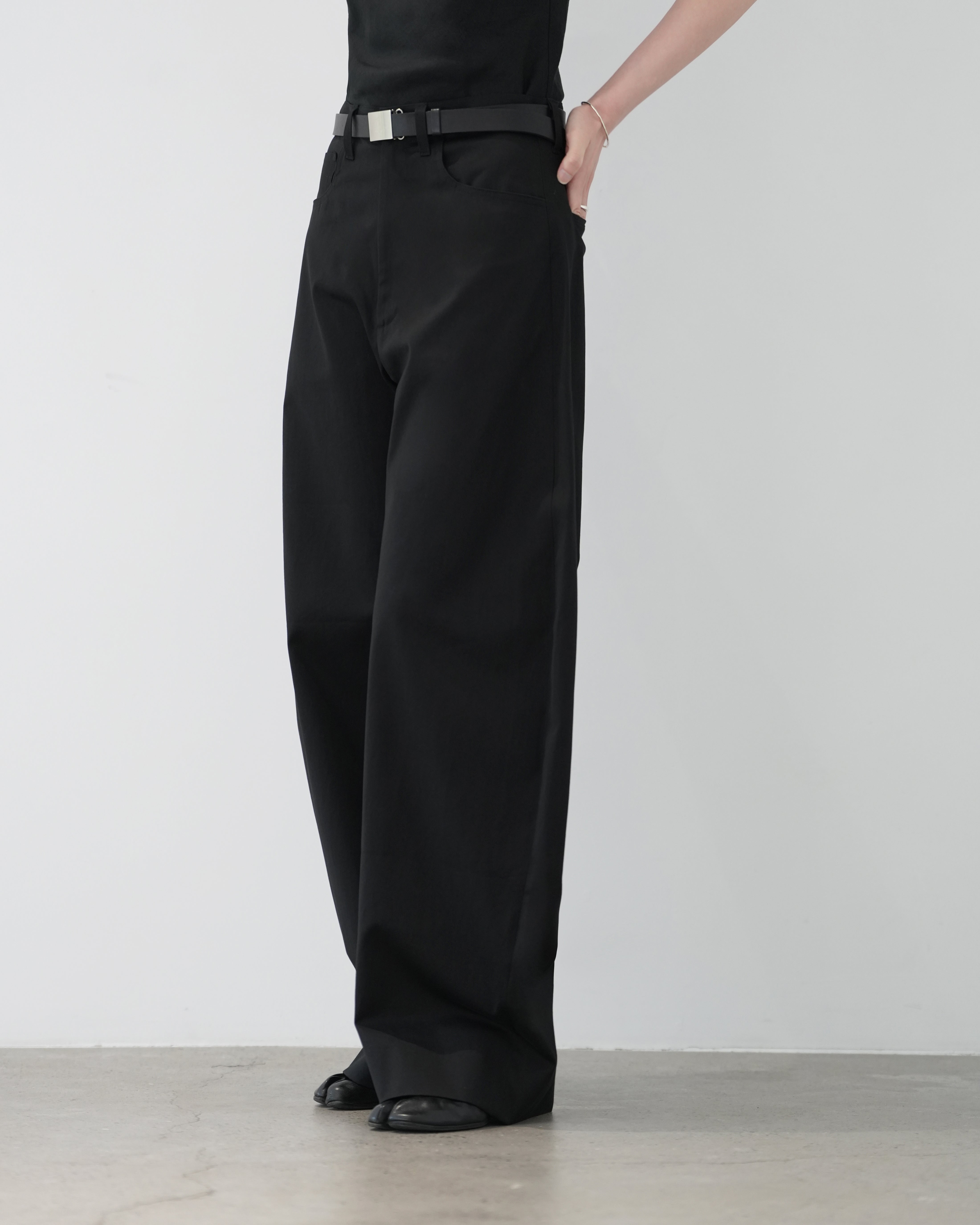 BLACK DOUBLE WEAVE COTTON ROUND PANTS