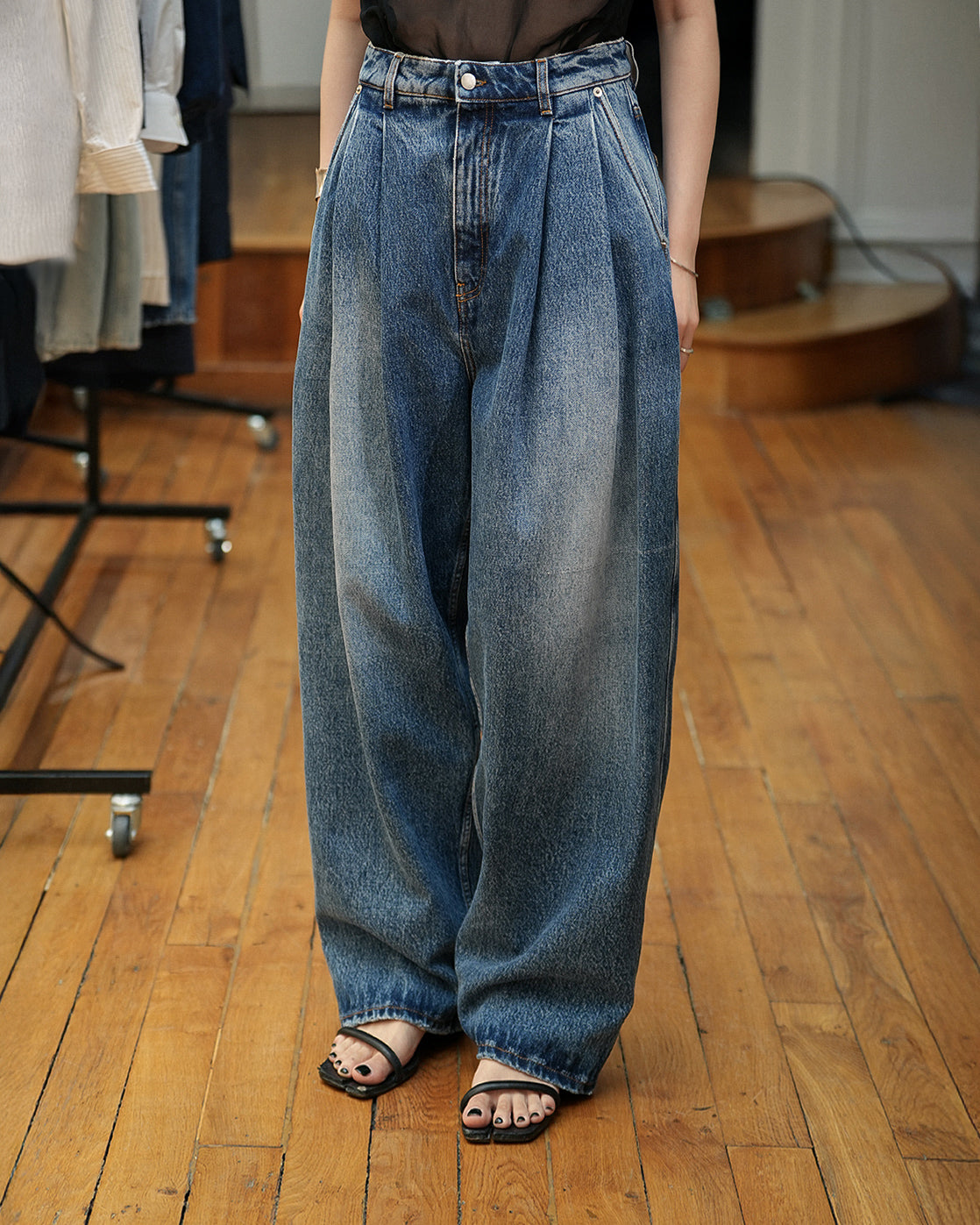 BLUE WASHED DENIM PANT