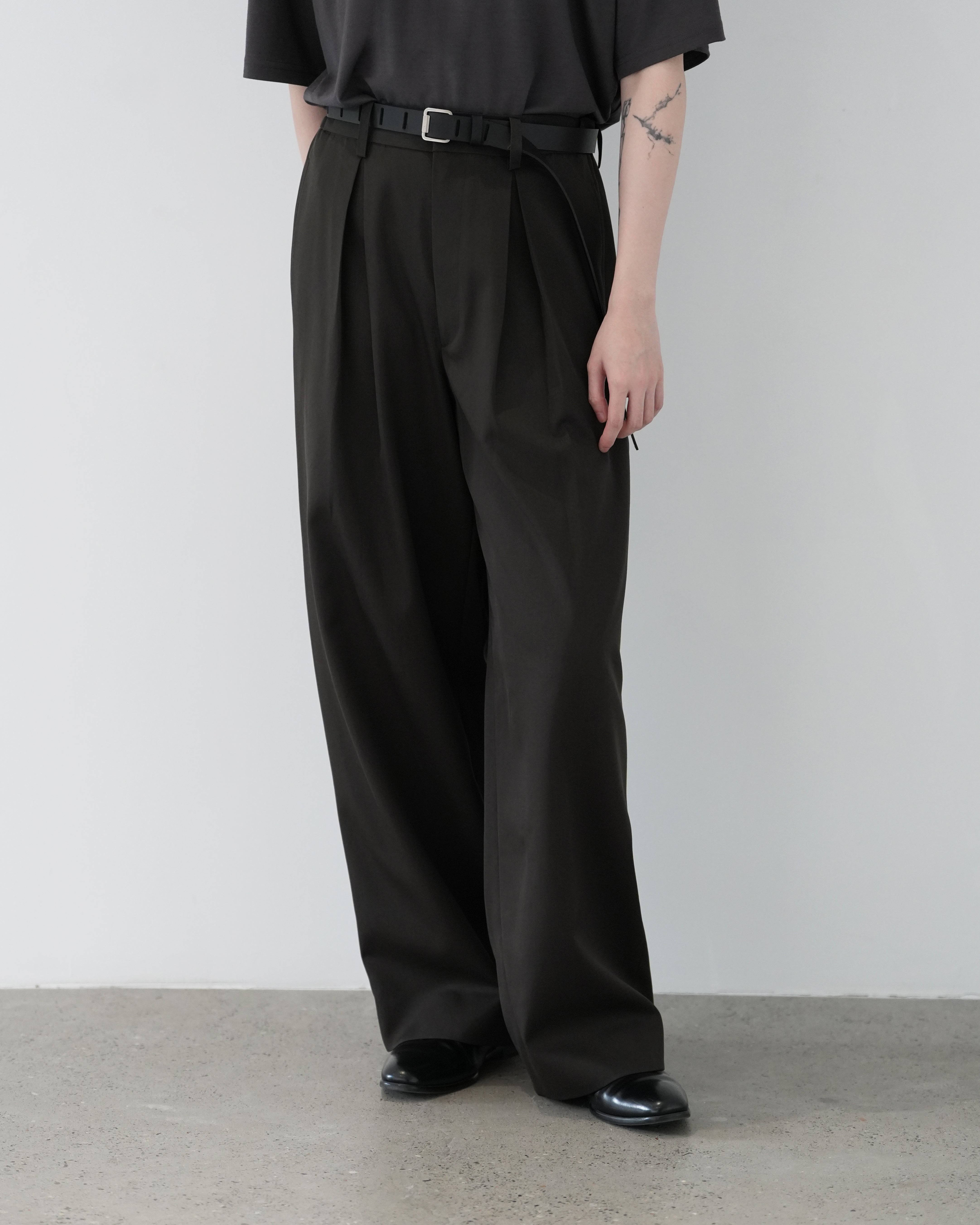 GREY KHAKI EASY WIDE TROUSERS