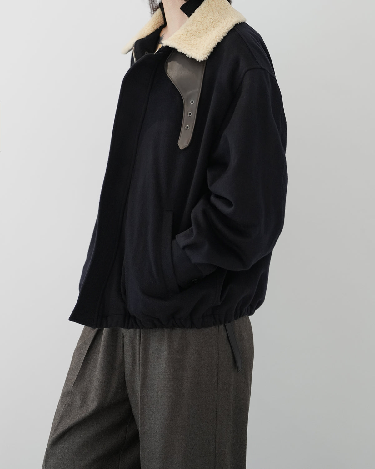 DARK NAVY MOUTON COLLAR WOOL CASHMERE PADDED JACKET
