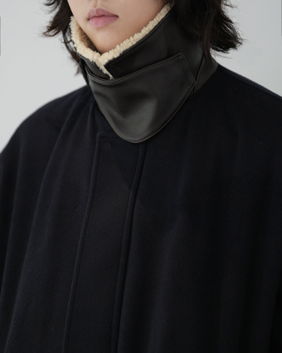 DARK NAVY MOUTON COLLAR WOOL CASHMERE PADDED JACKET