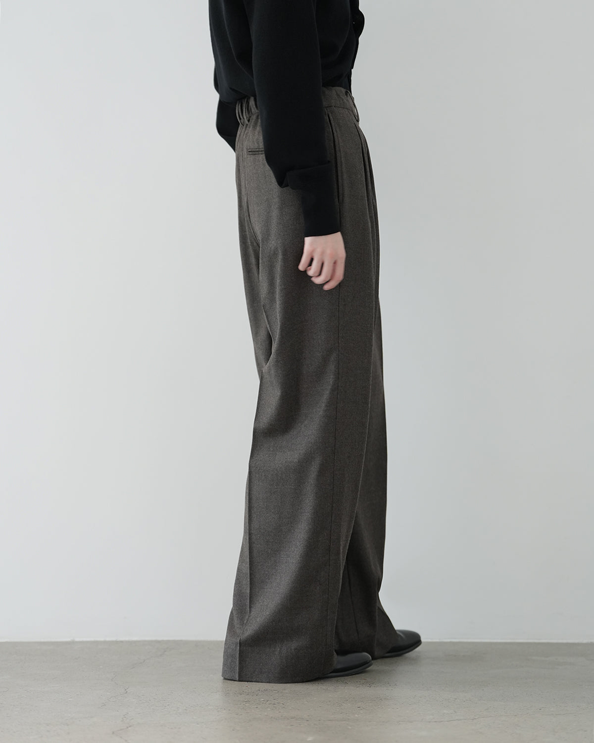 CHARCOAL BROWN EXTRA FINE WOOL EASY LONG WIDE TROUSERS