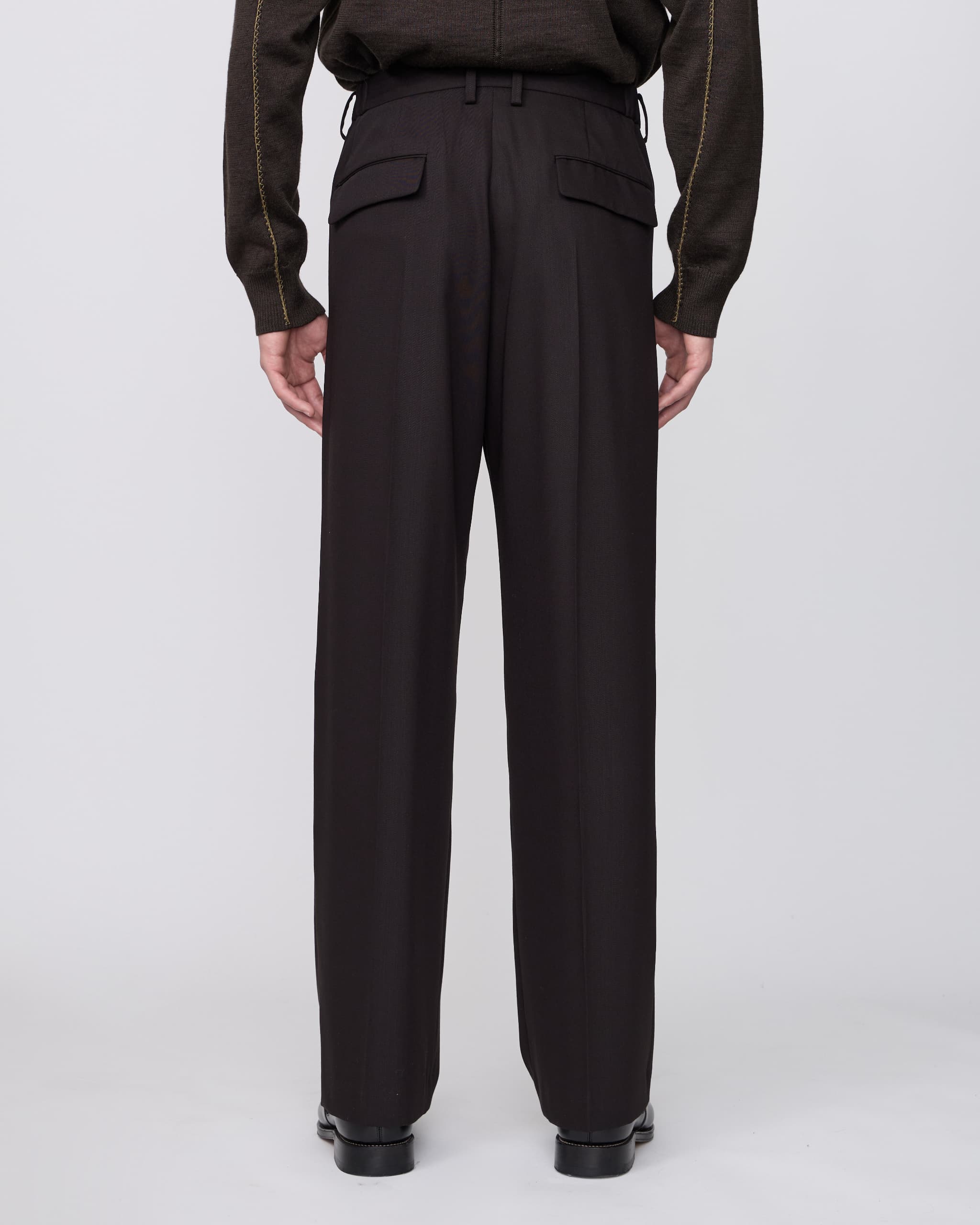 DARK BROWN TWO TUCKS WIDE TROUSERS