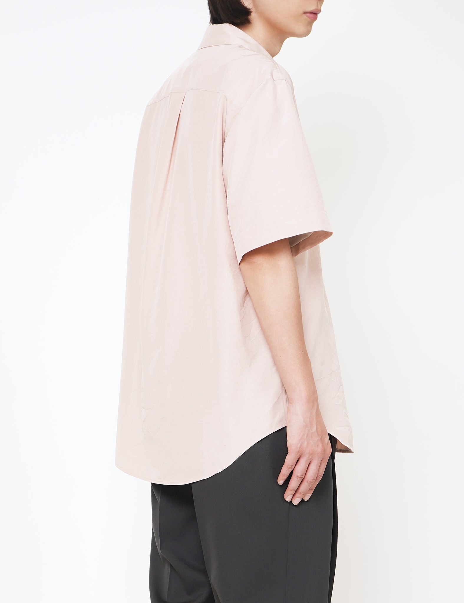 LIGHT PINK FLY FRONT SHORT-SLEEVED SHIRT