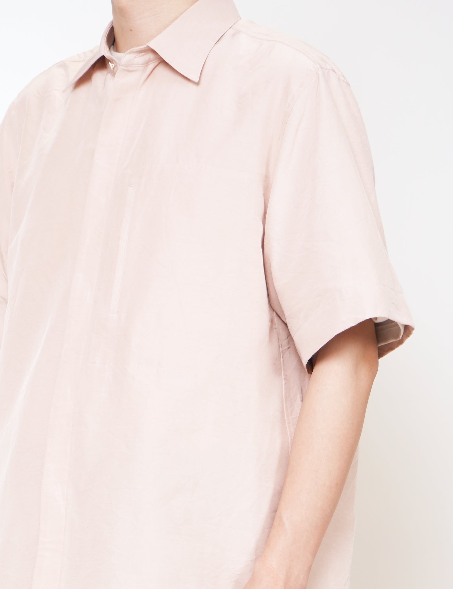 LIGHT PINK FLY FRONT SHORT-SLEEVED SHIRT