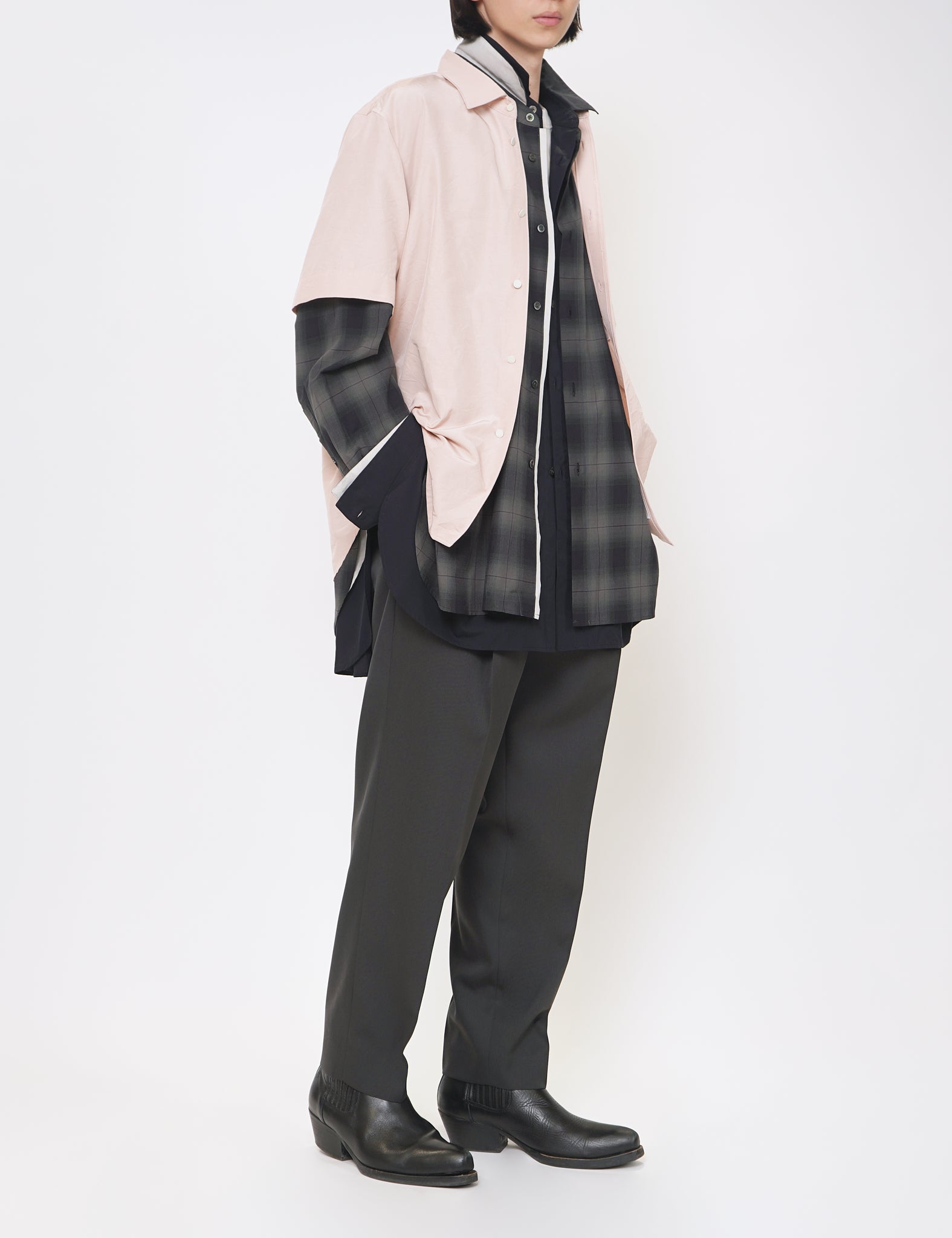 LIGHT PINK FLY FRONT SHORT-SLEEVED SHIRT
