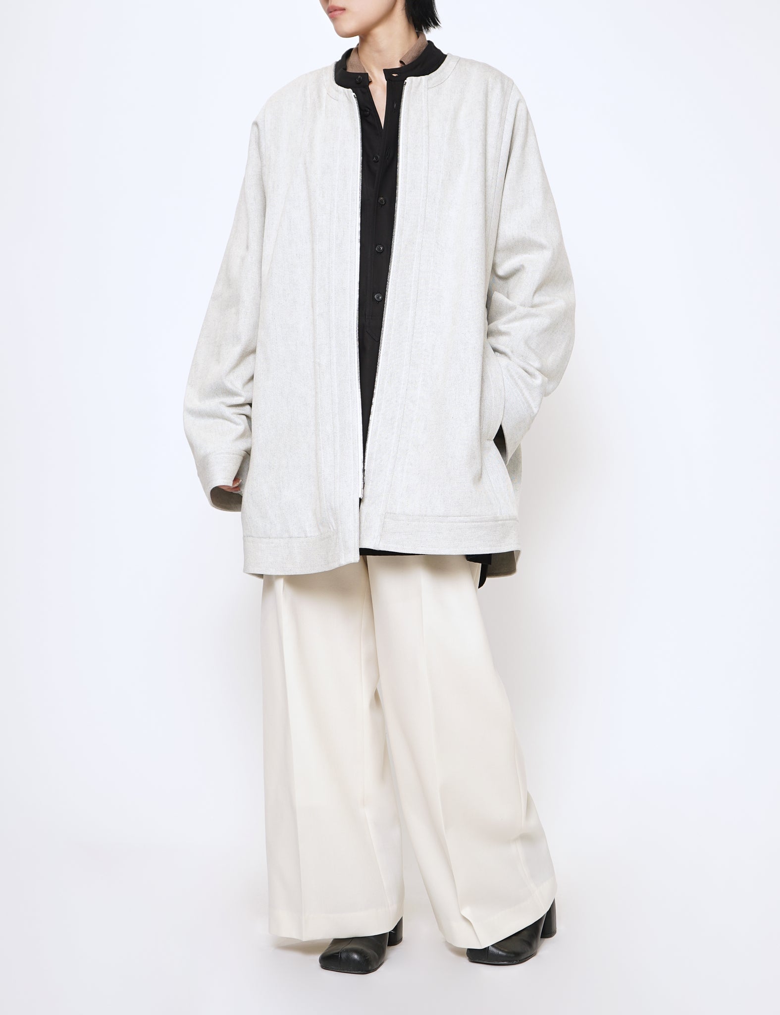 BLACK PULL OVER GATHER SHIRT