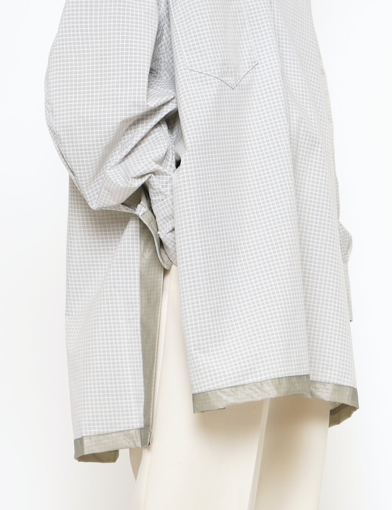 GREY POLYAMIDE PU REVERSIBLE STRONG ARM COAT