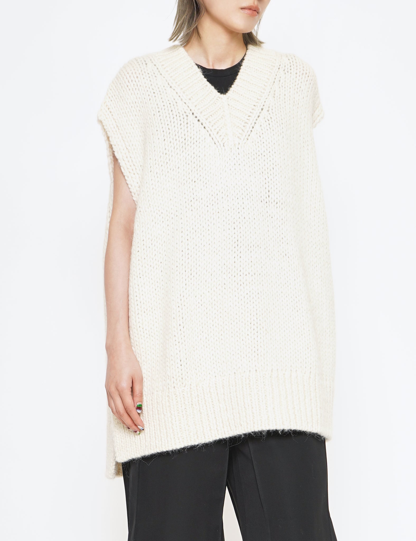 WHITE ALPACA WOOL ACRYLIC OVERSIZED CHUNKY KNIT VEST