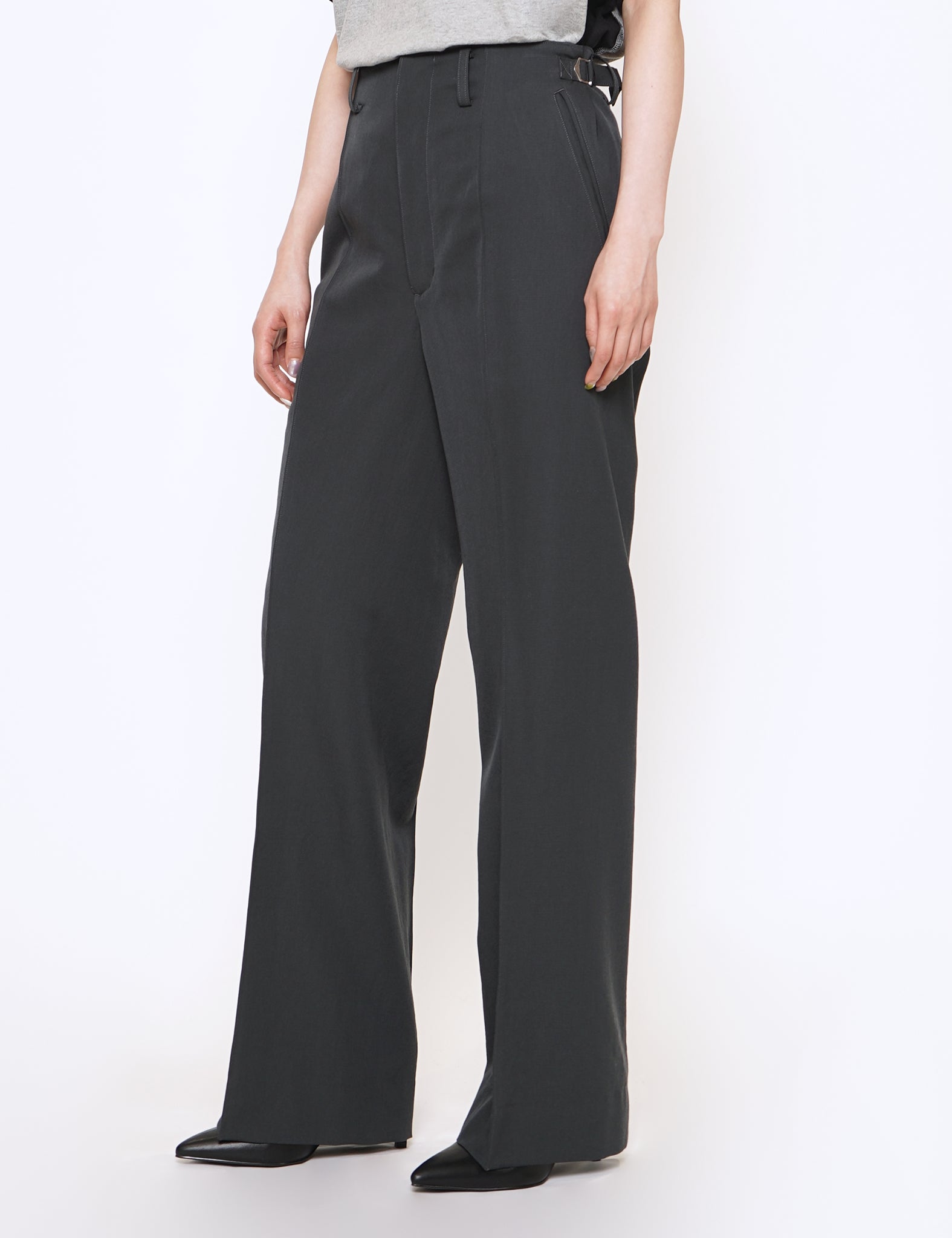 CHARCOAL CENTRE SEAM TROUSERS