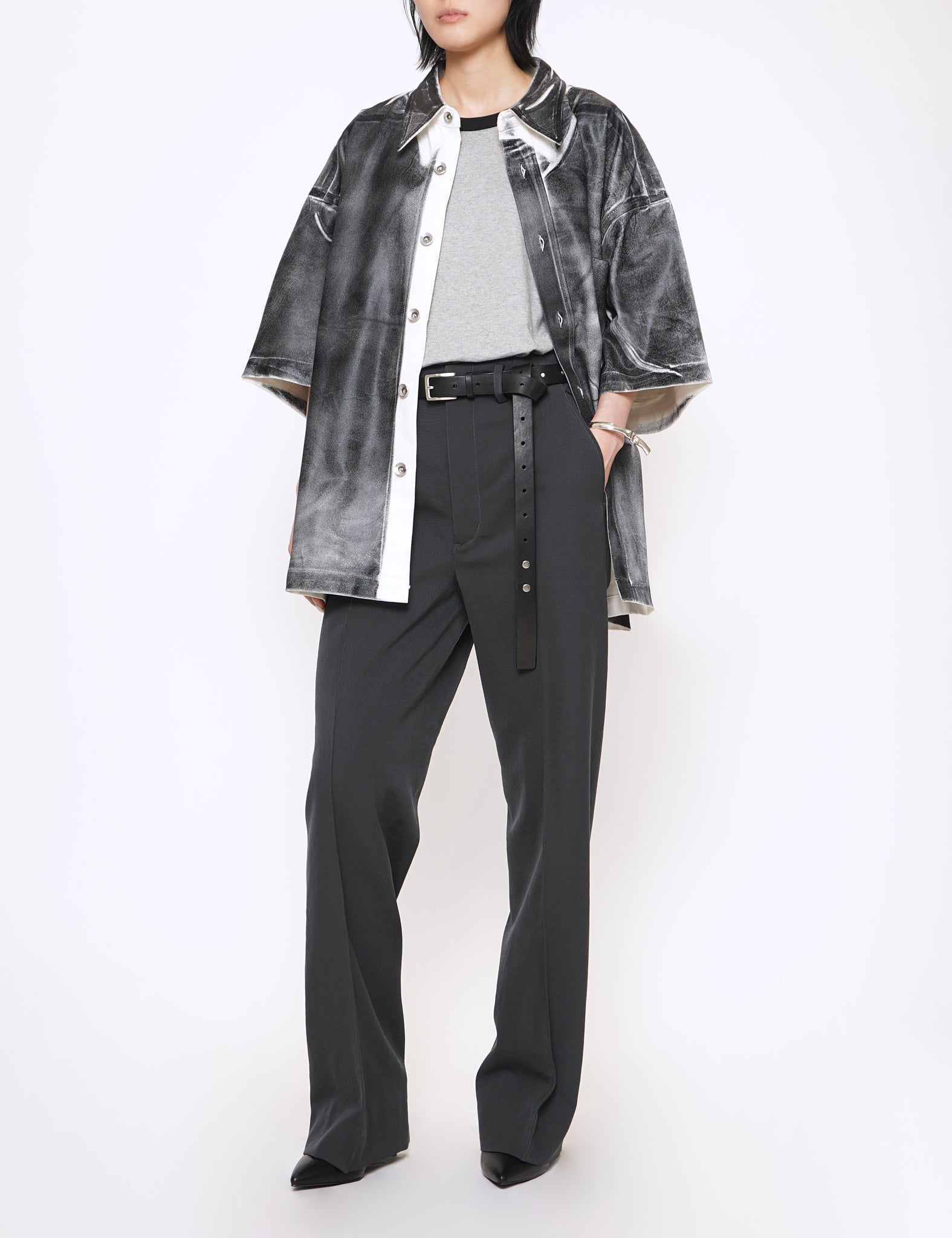 CHARCOAL CENTRE SEAM TROUSERS