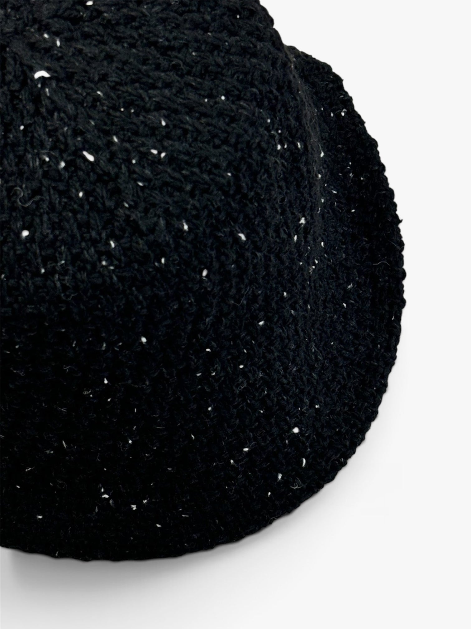 NEP BLACK NANDINA HAT