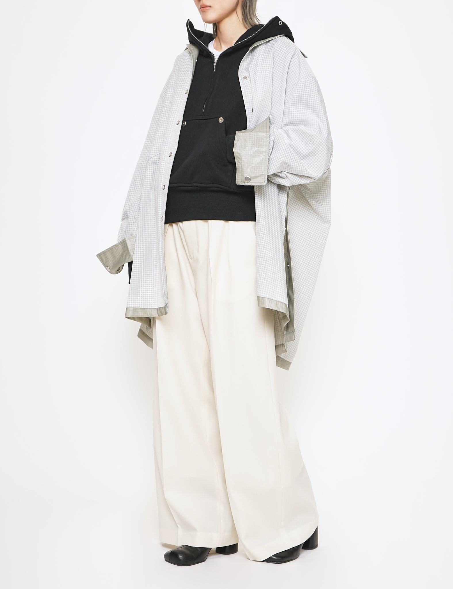 GREY POLYAMIDE PU REVERSIBLE STRONG ARM COAT