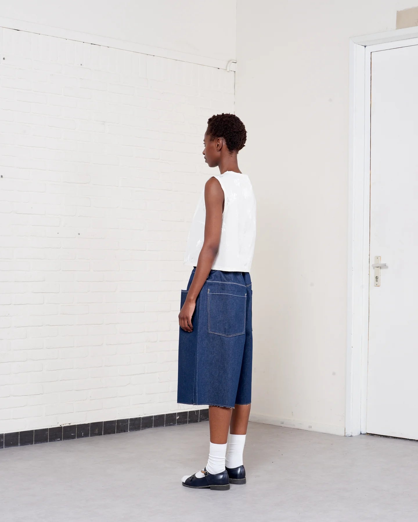 OFF-WHITE SQUARE TOP