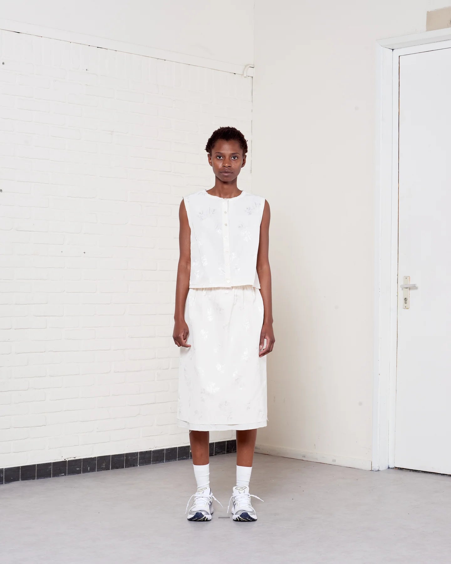 OFF-WHITE SQUARE TOP