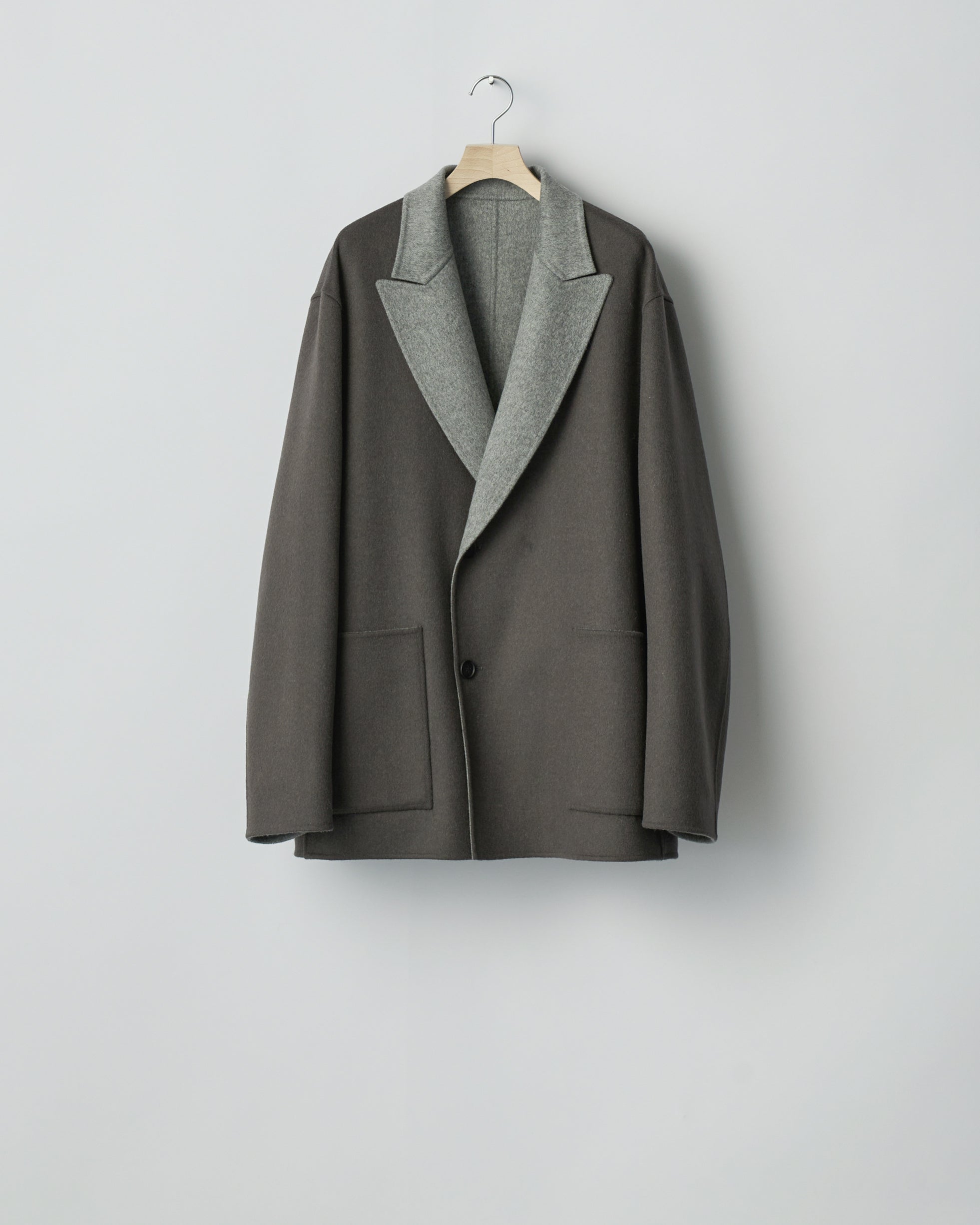 GREY KHAKI x GREY WOOL/CASHMERE REVERSIBLE PEAK LAPEL JACKET