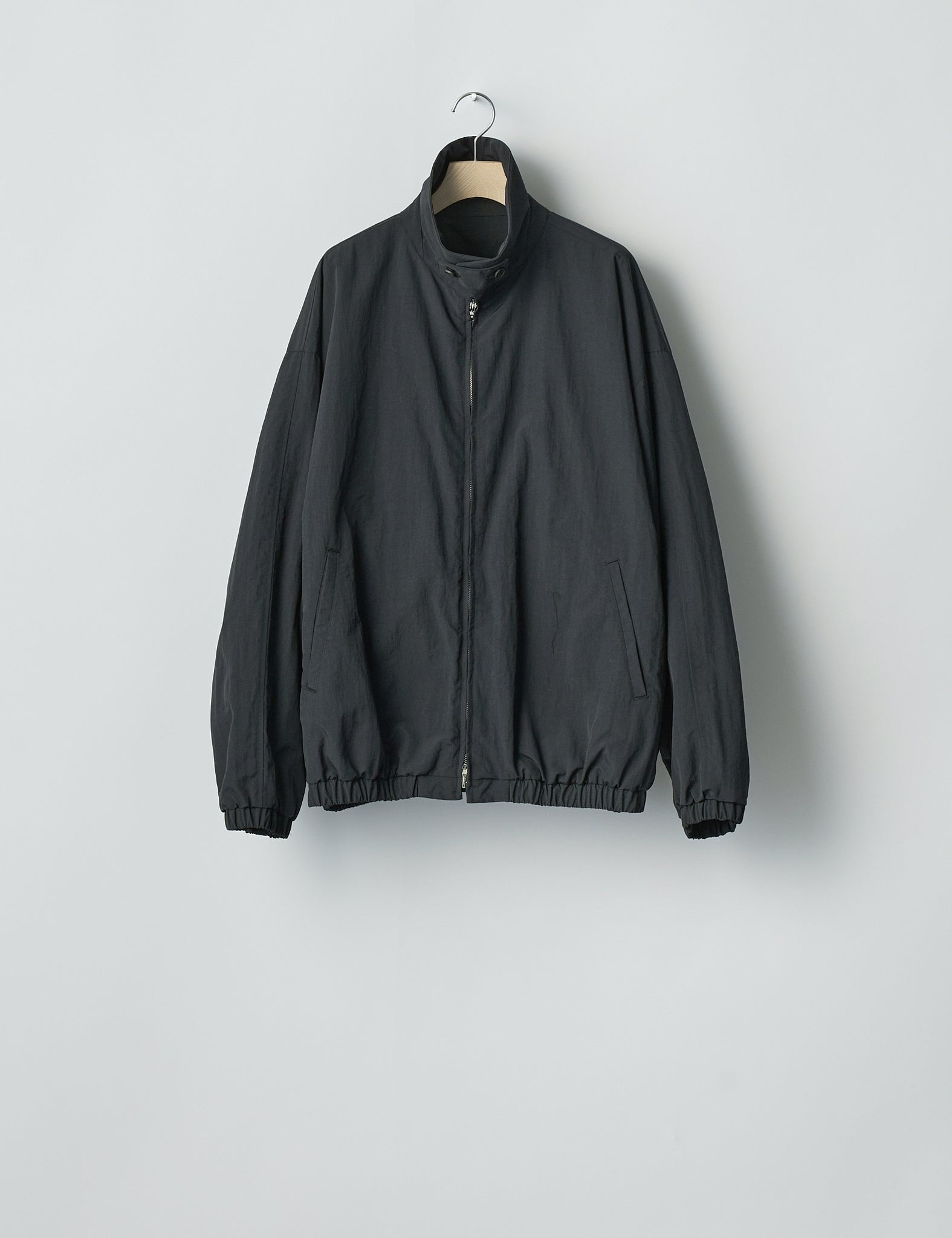 BLACK RECYCLED NYLON OVERSIZED ZIP JACKET