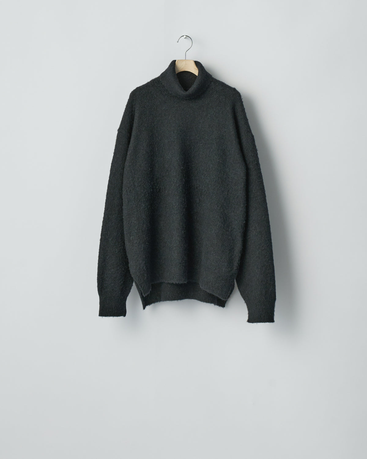 ssstein BLACK WOOL/ALPACA MILLED KNIT TURTLE NECK LS