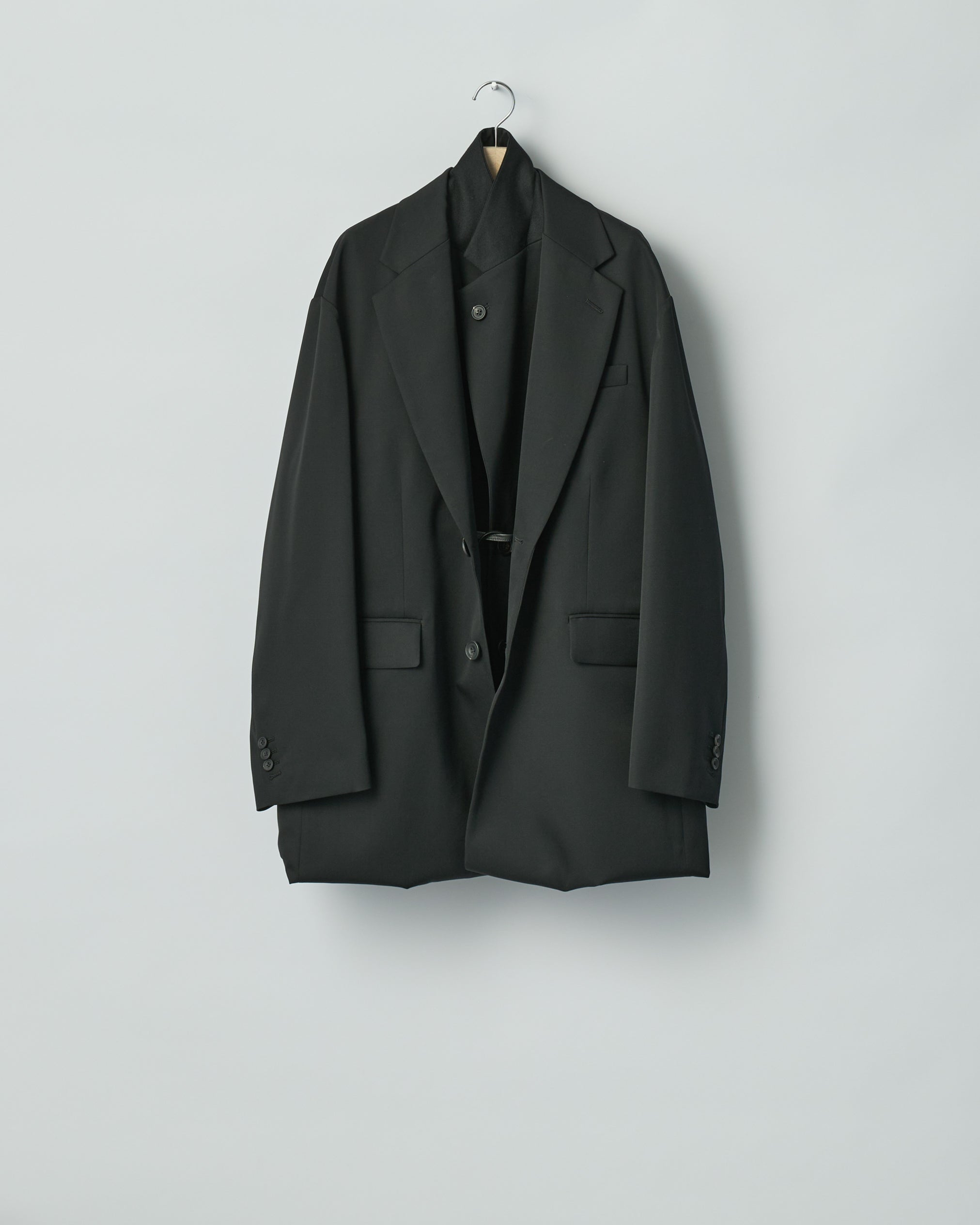 BLACK OVERSIZED LAYERED COMBINATION JACKET