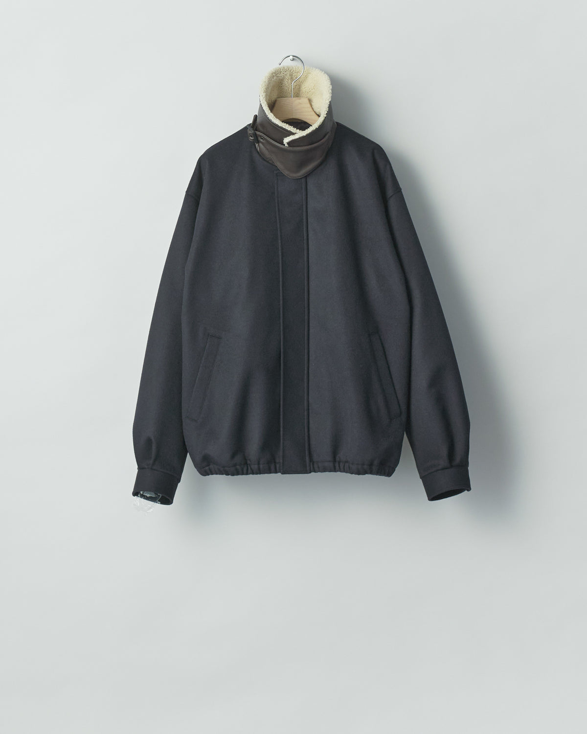 DARK NAVY MOUTON COLLAR WOOL CASHMERE PADDED JACKET