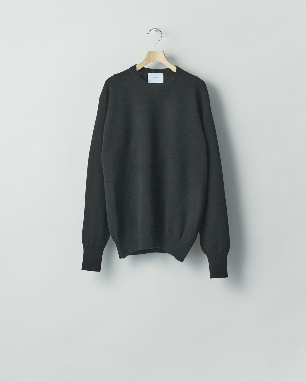 BLACK EXTRA FINE WOOL KNIT CREW NECK LS