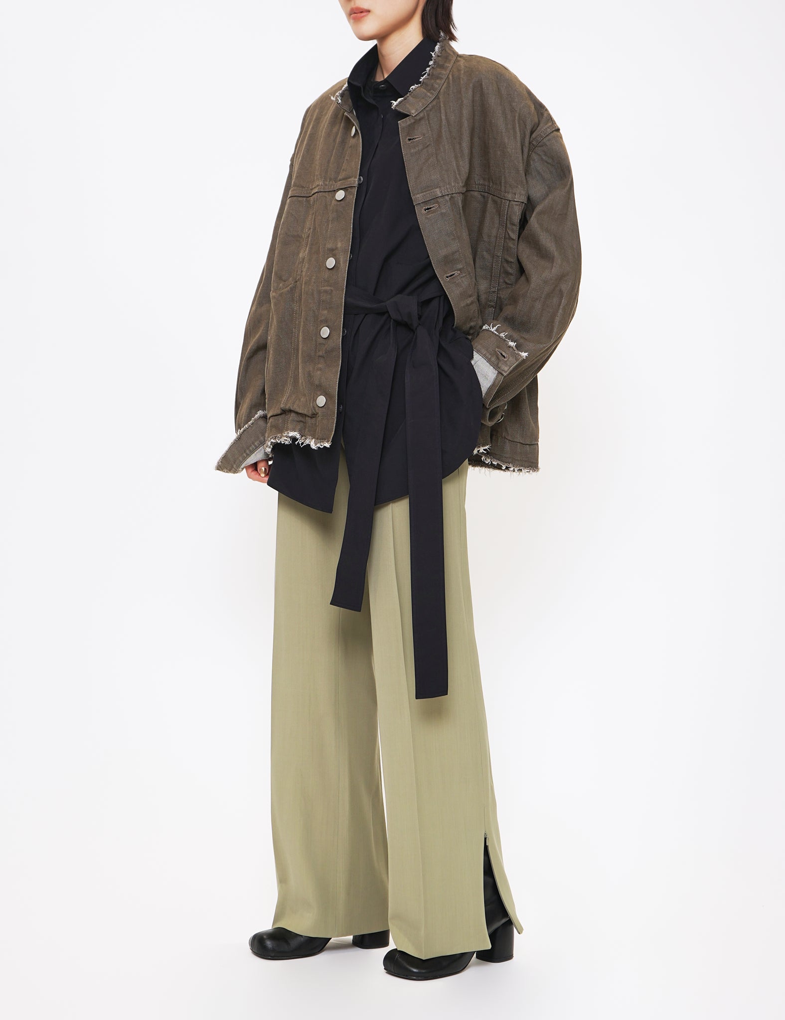 PEA RIE FLARED PANT WITH HEM SPLIT