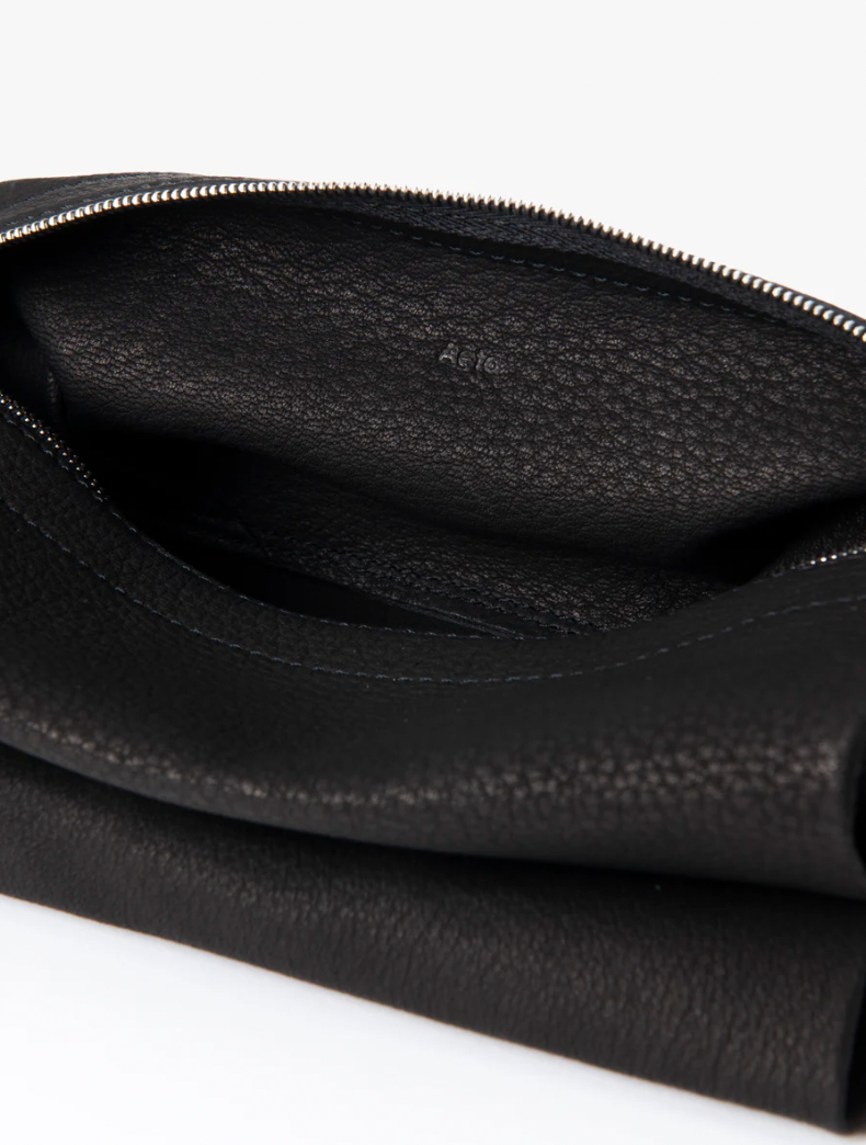 BLACK DEER LEATHER DOUBLE FACED POUCH M DA131